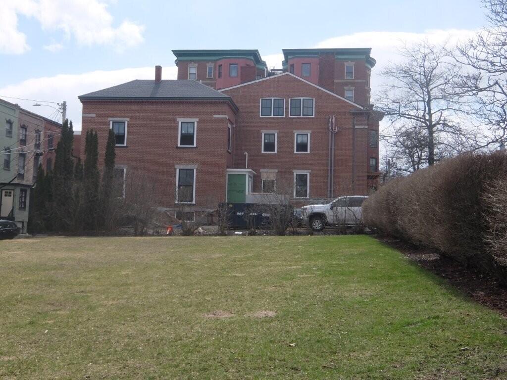 126 Danforth Street Property Photo 33