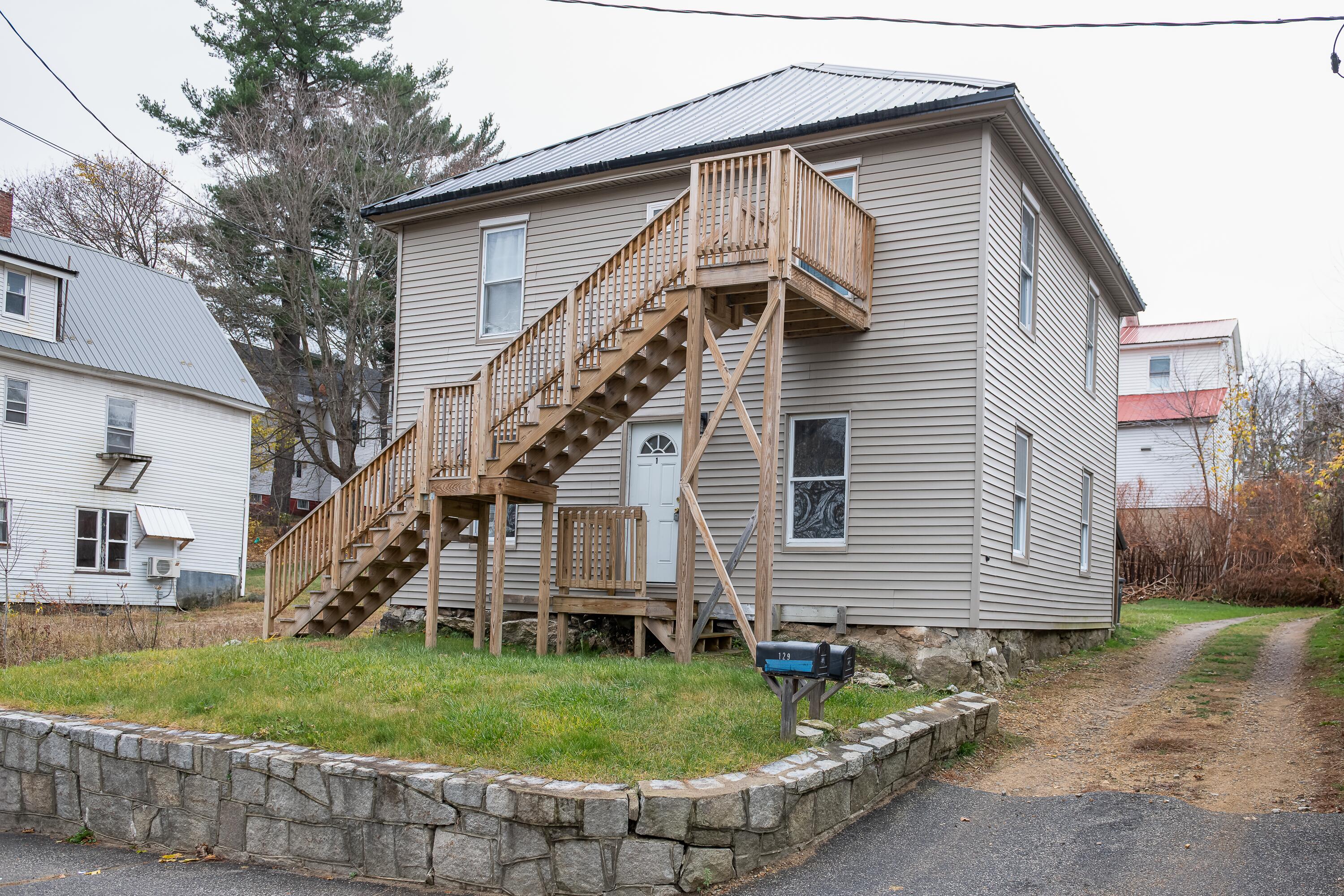 129 Washington Street Property Photo 7
