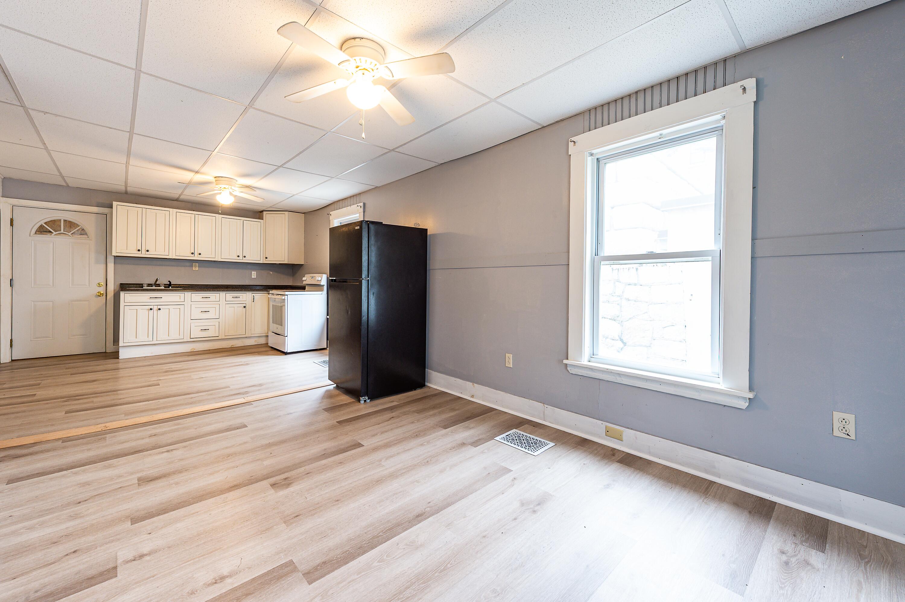 129 Washington Street Property Photo 10