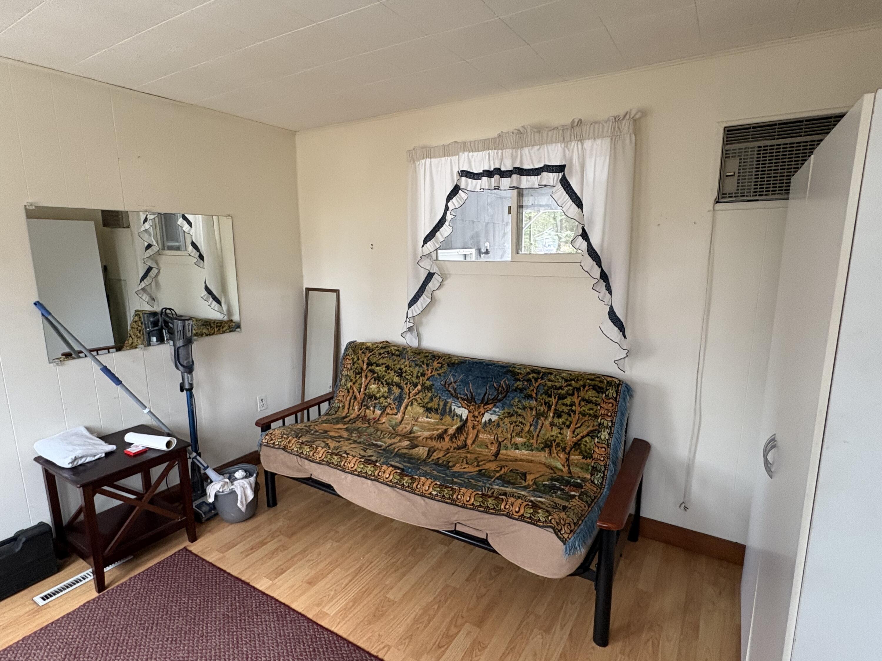4 Deste Road Property Photo 6