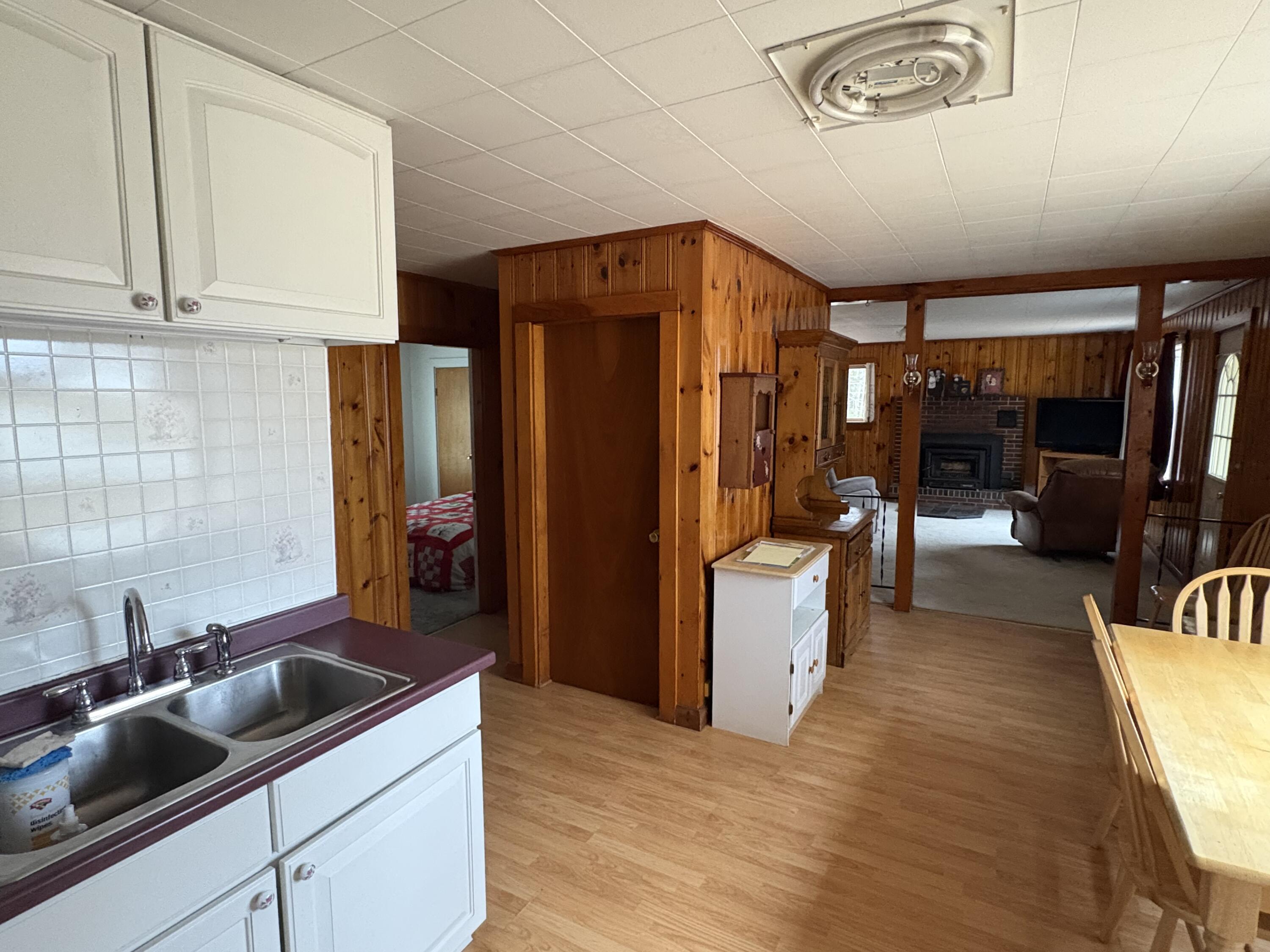 4 Deste Road Property Photo 9