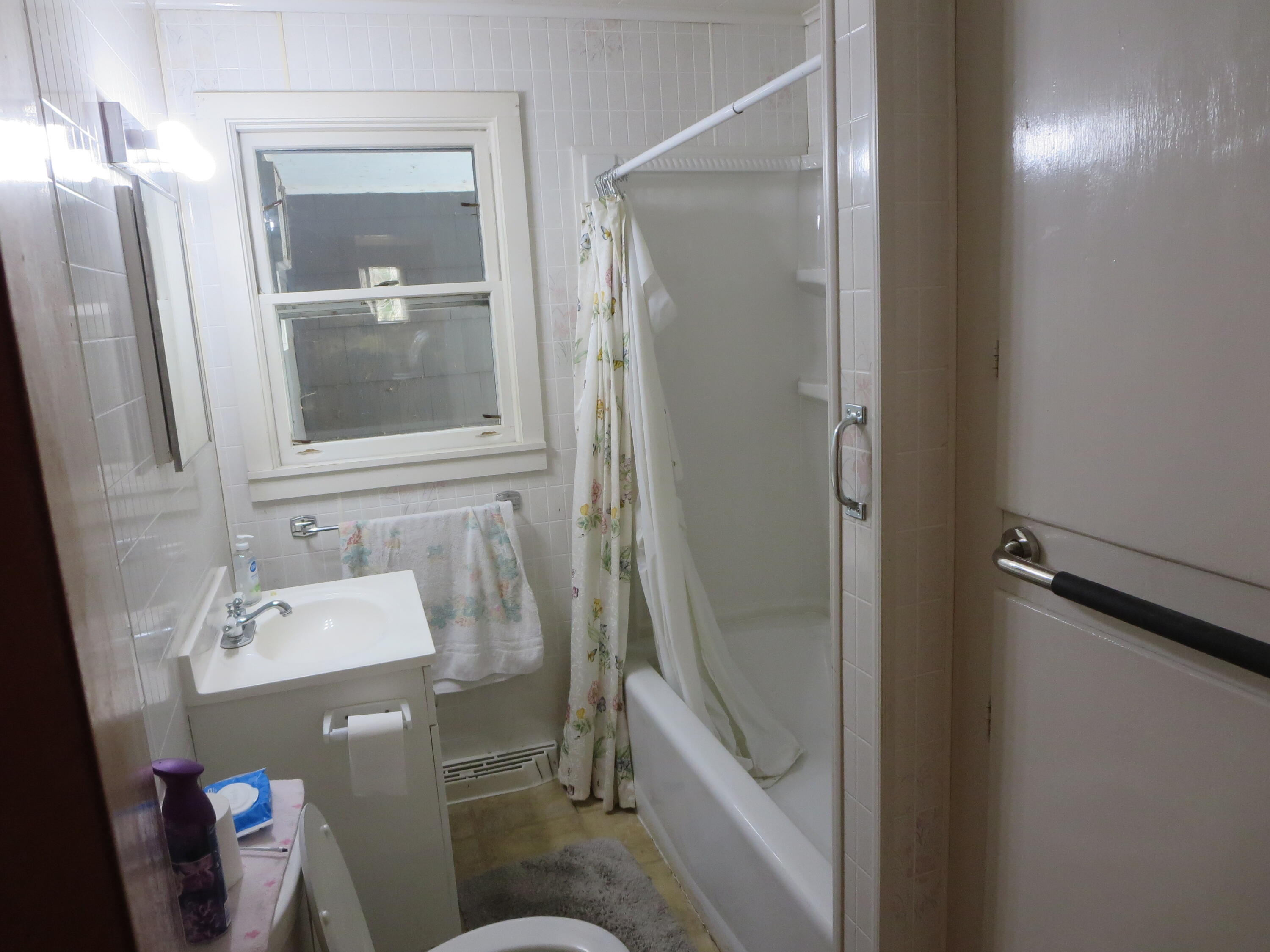 4 Deste Road Property Photo 27