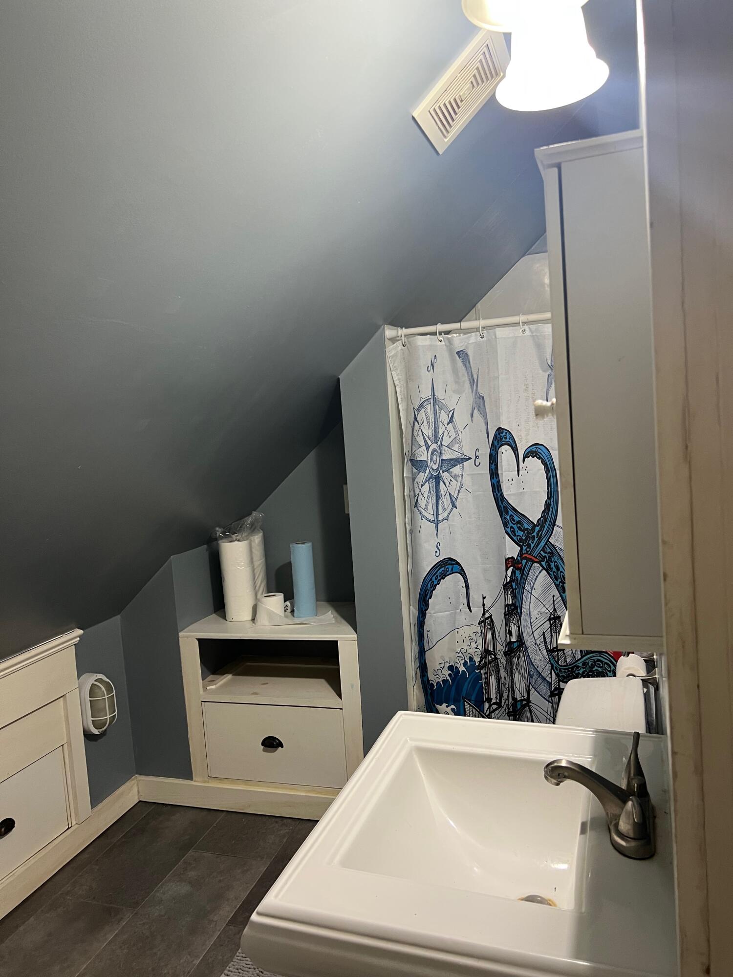 27 Swan Street Property Photo 55