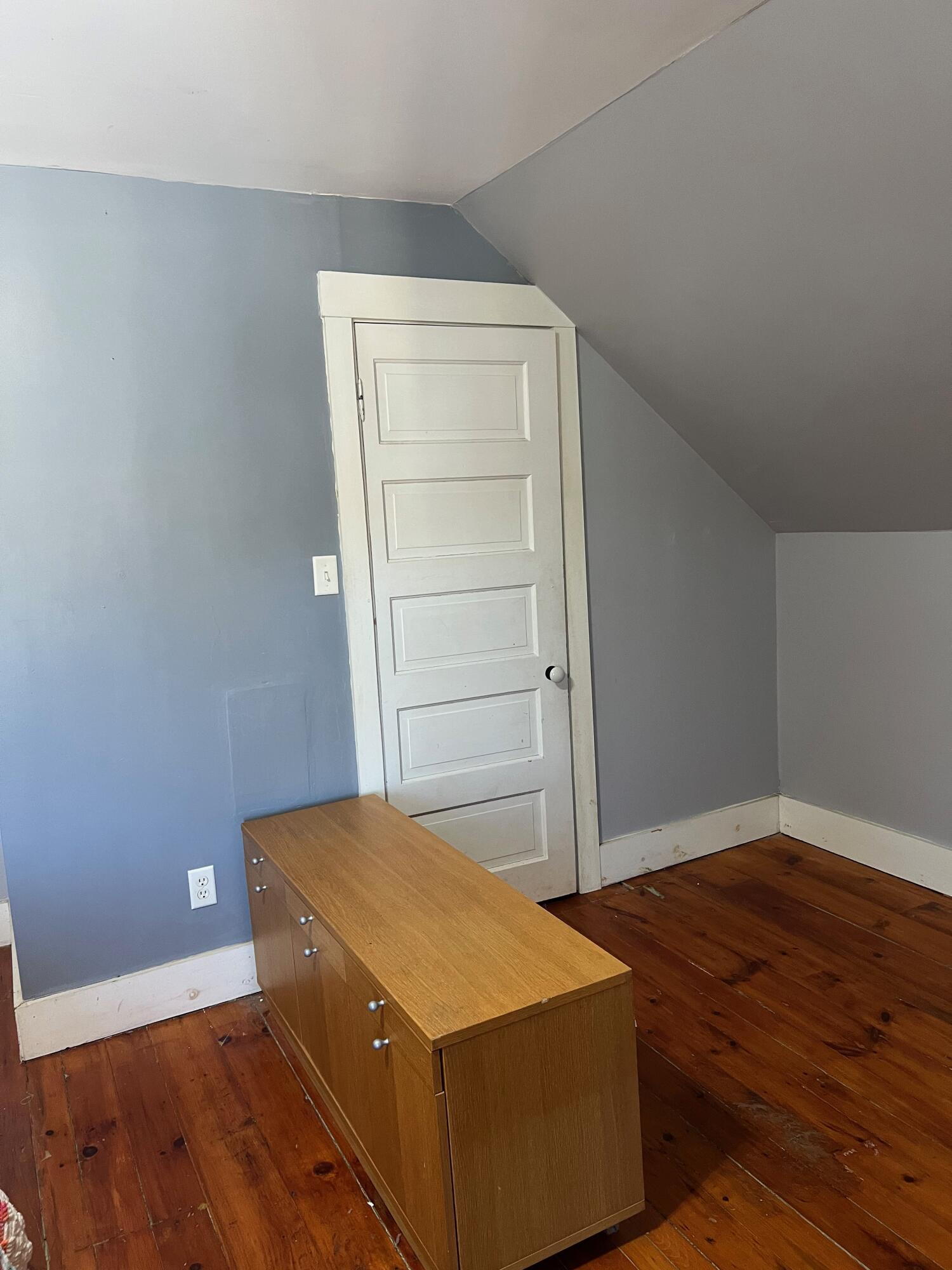 27 Swan Street Property Photo 58