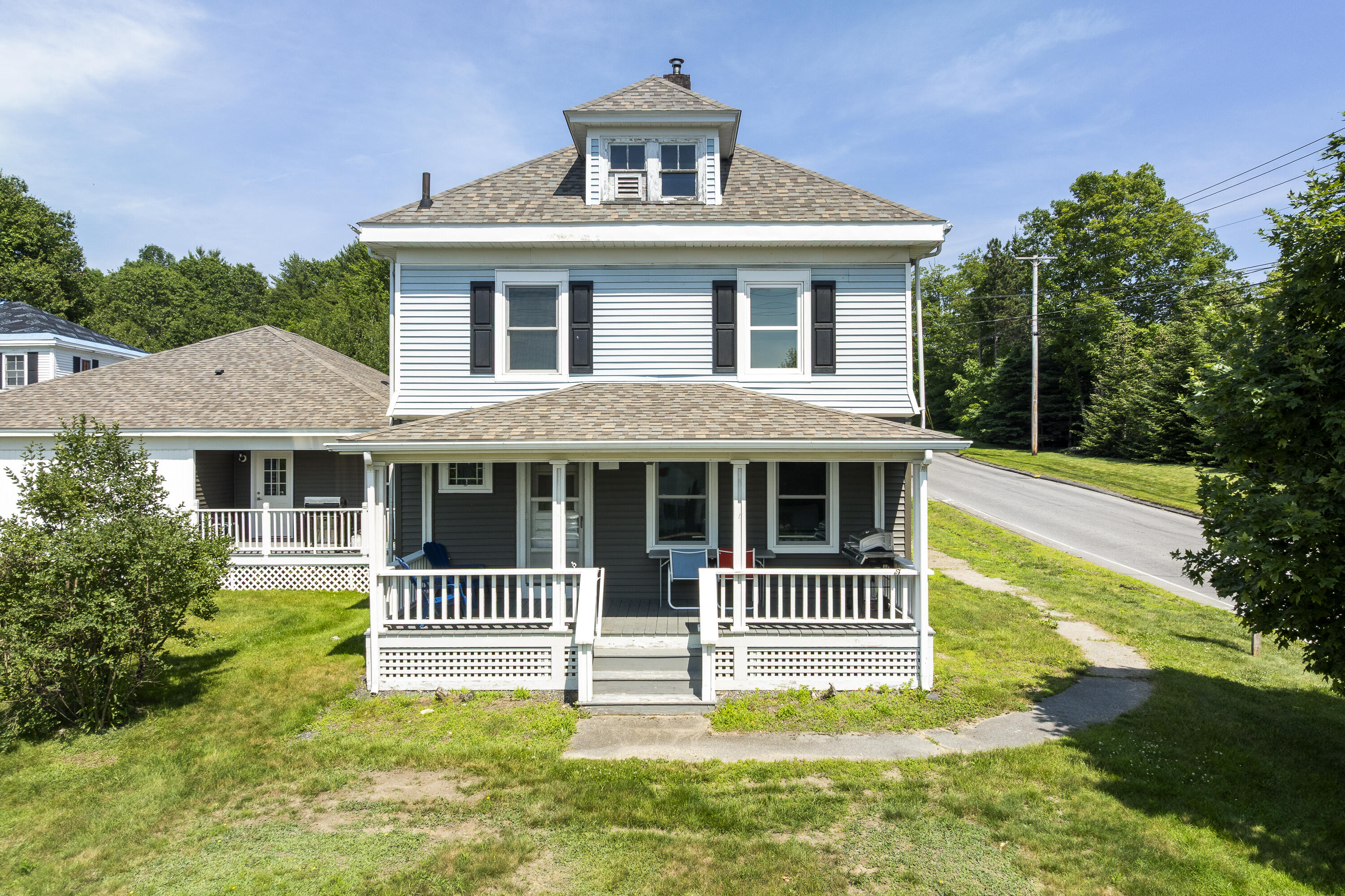 8 Country Club Road Property Photo 4