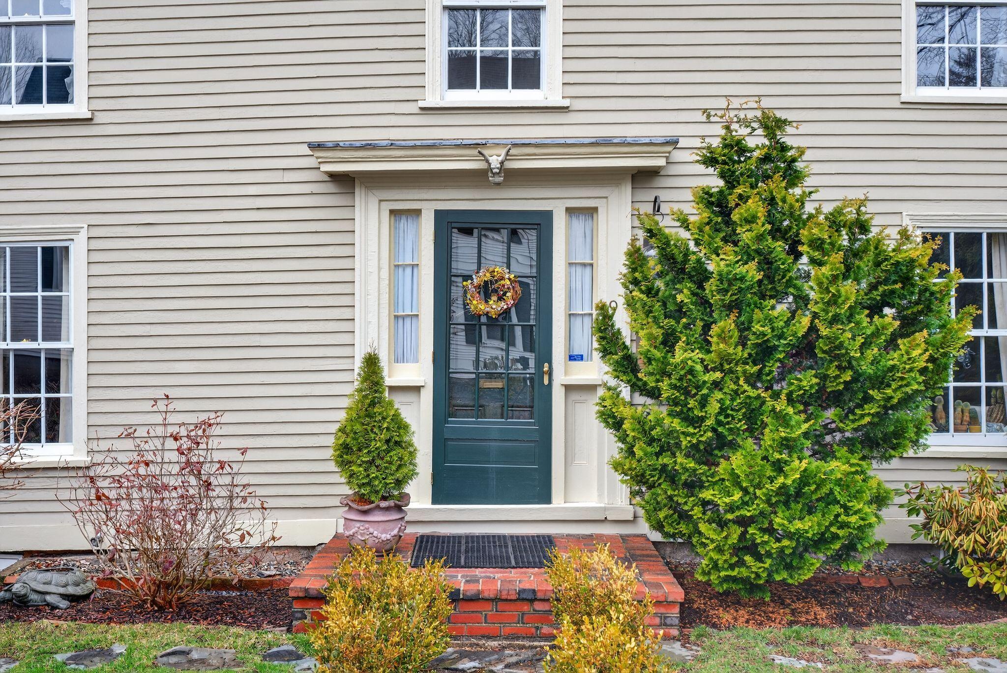 9 Summer Street Property Photo 4