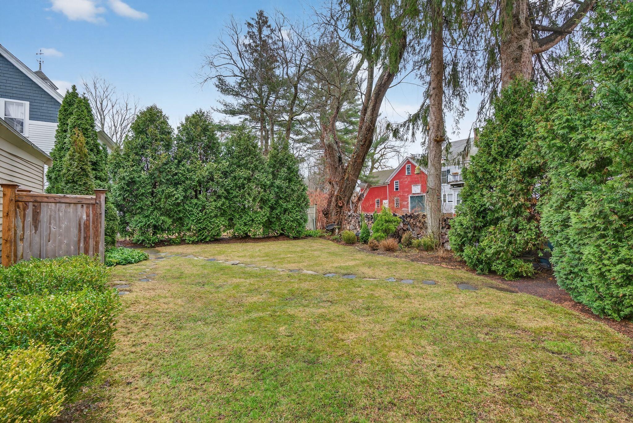 9 Summer Street Property Photo 35