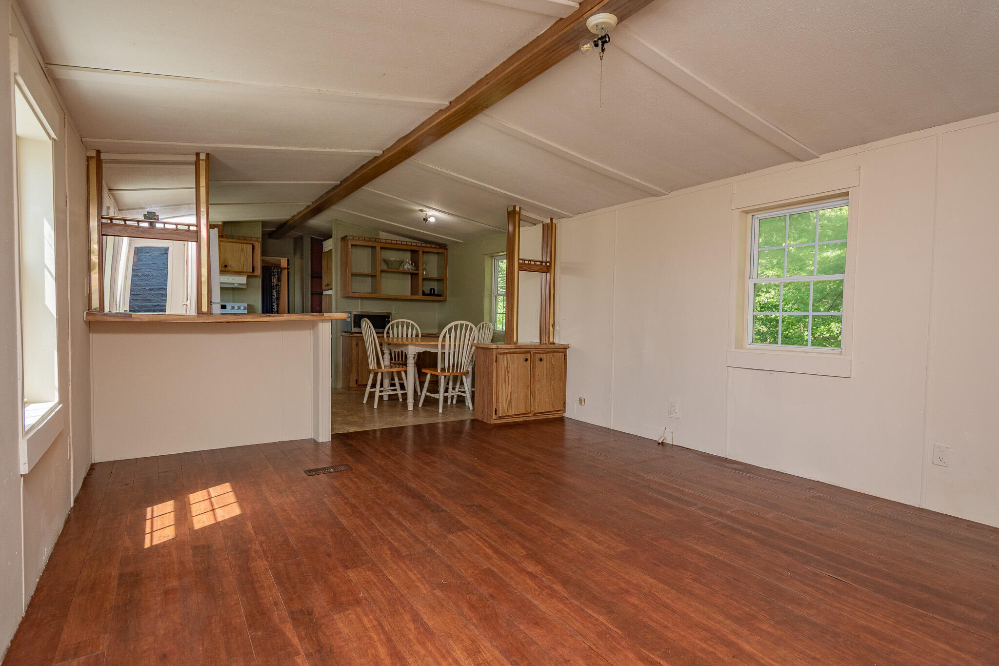5267 Bennoch Road Property Photo 13