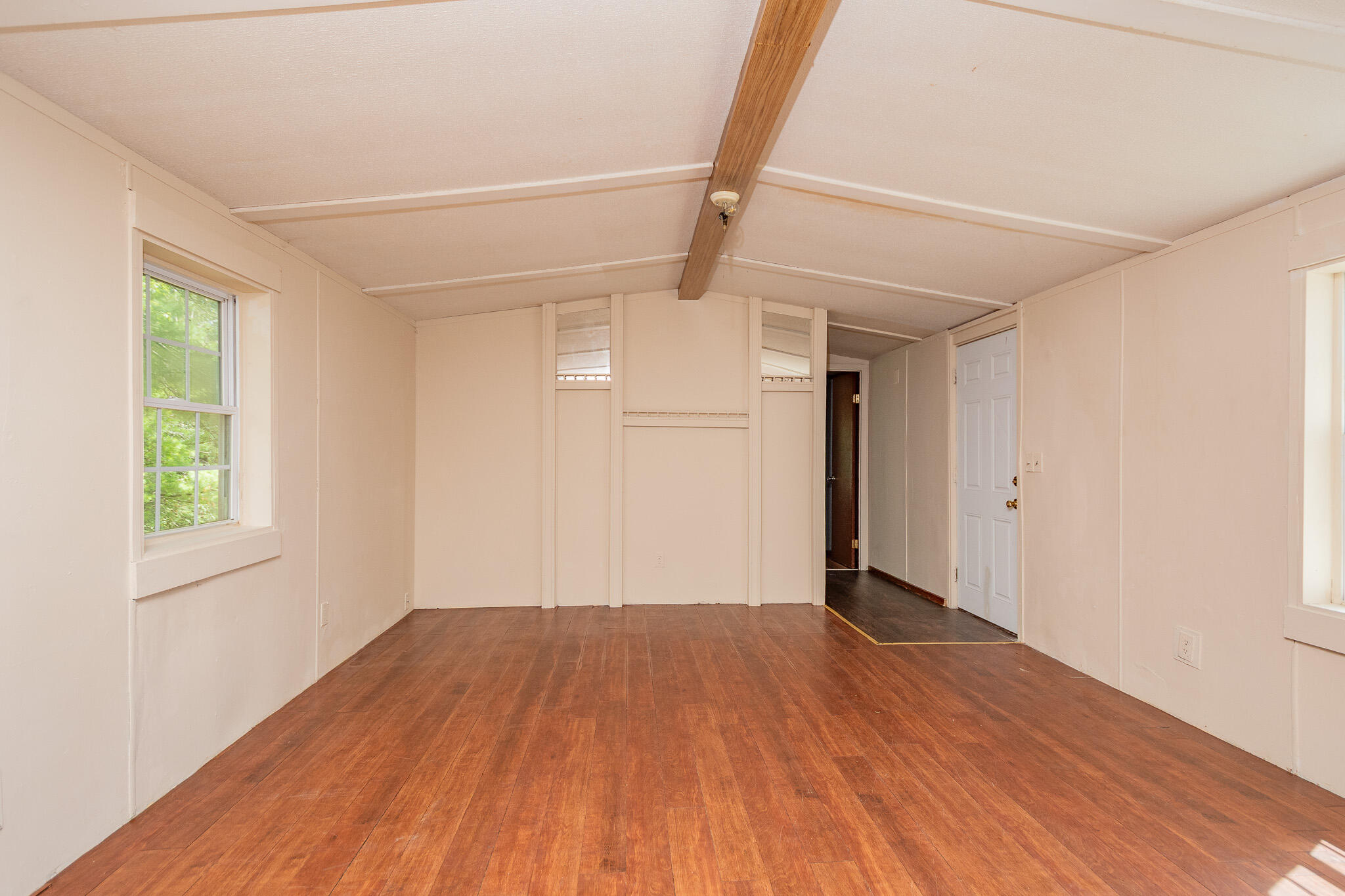 5267 Bennoch Road Property Photo 15