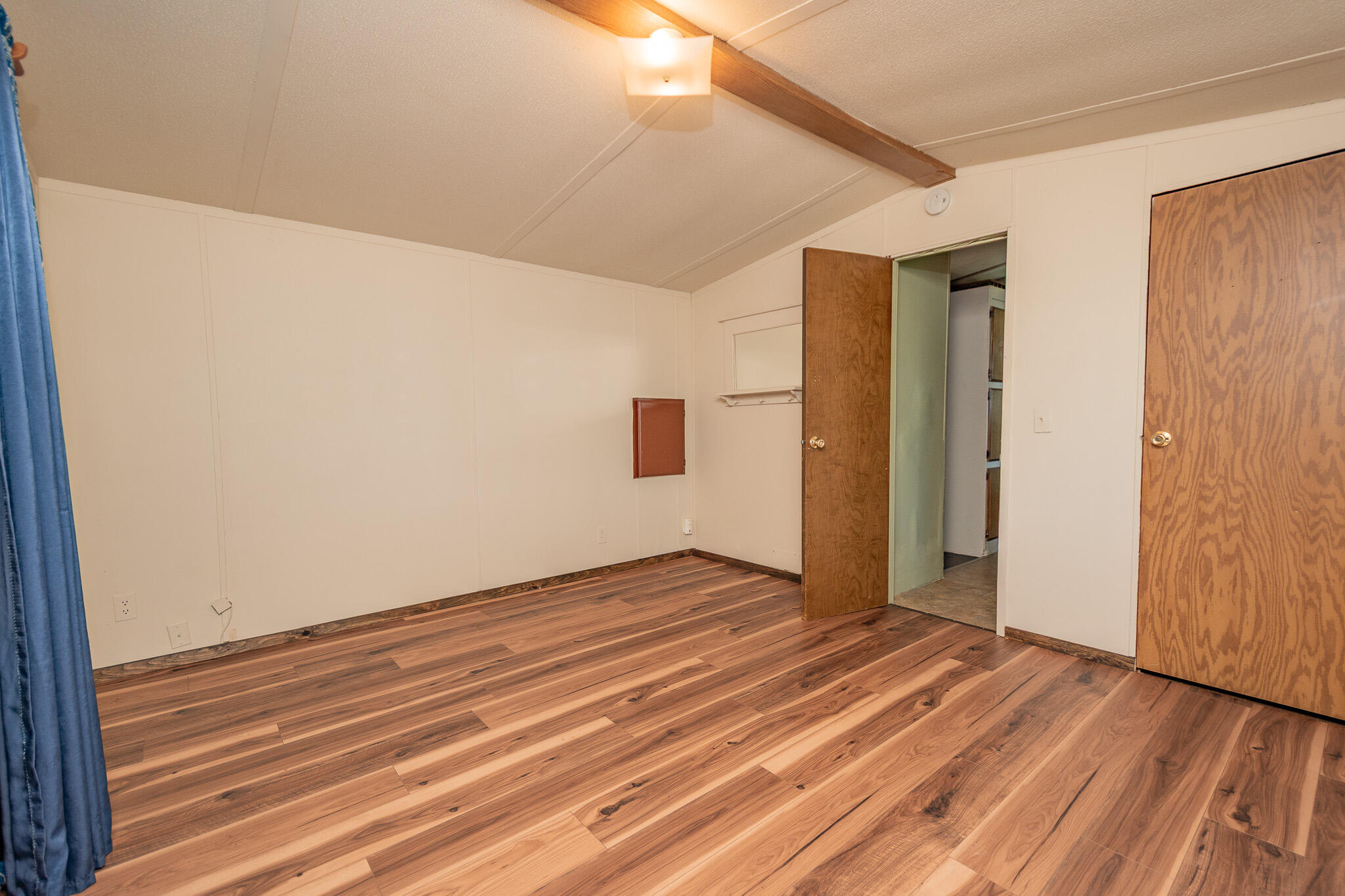 5267 Bennoch Road Property Photo 25