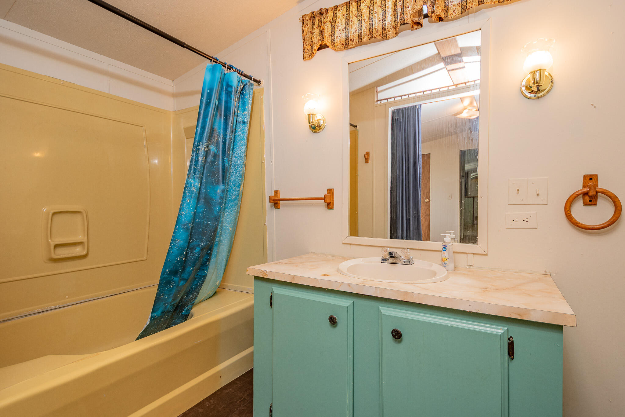5267 Bennoch Road Property Photo 26