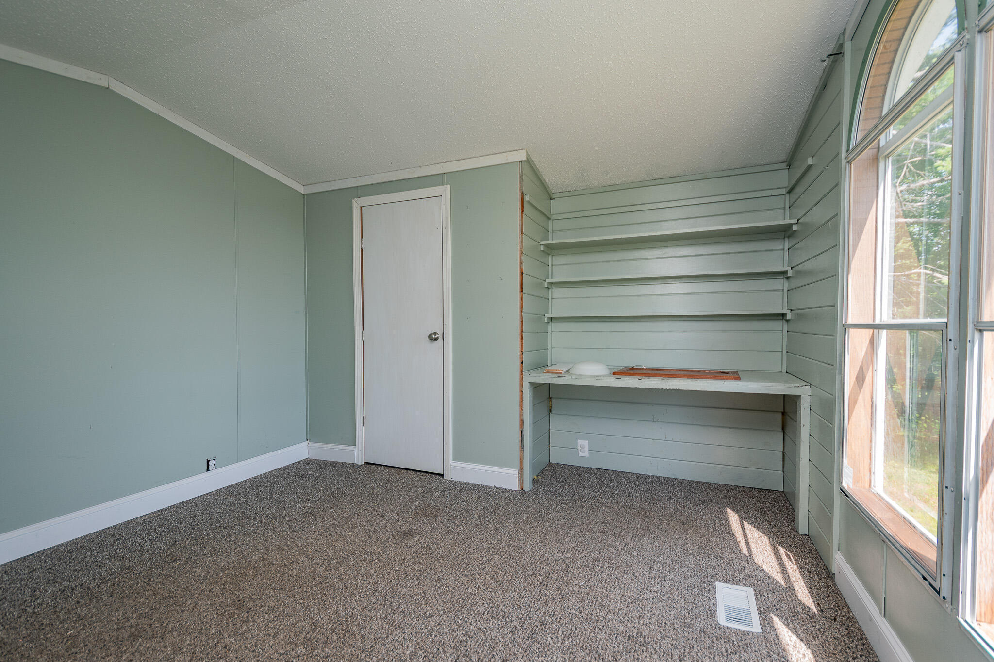 5267 Bennoch Road Property Photo 53