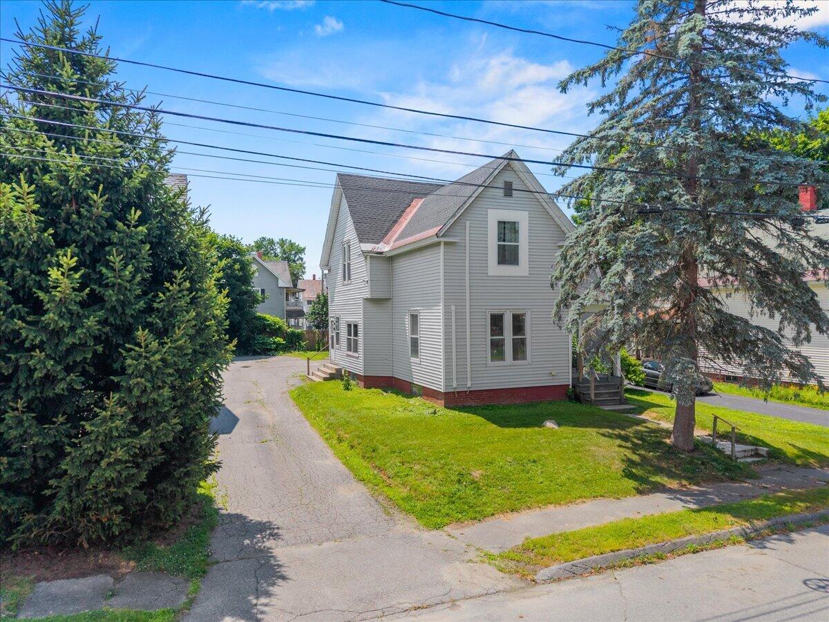 22 Ash Street Property Photo 1