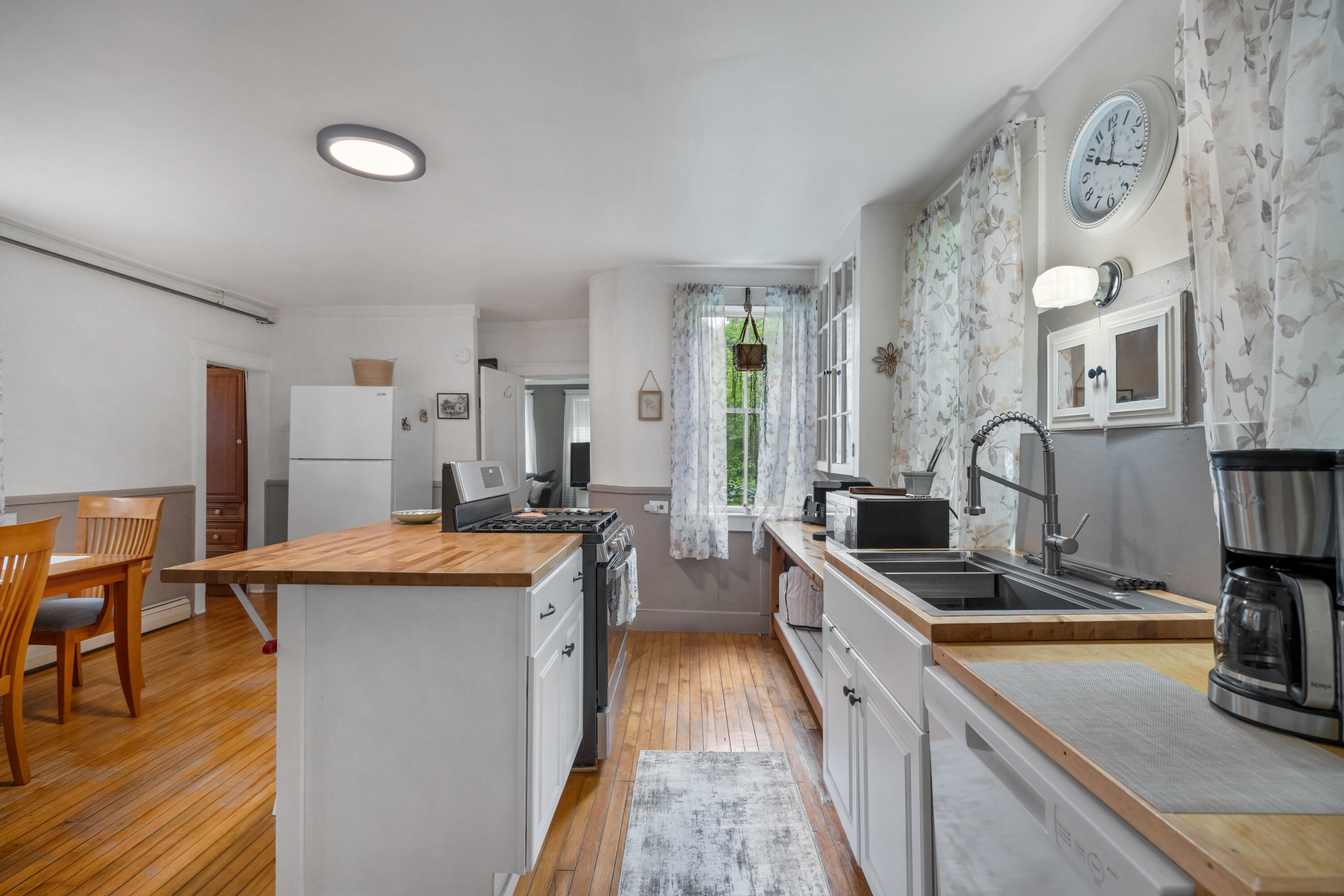 11 Harrison Road Property Photo 10