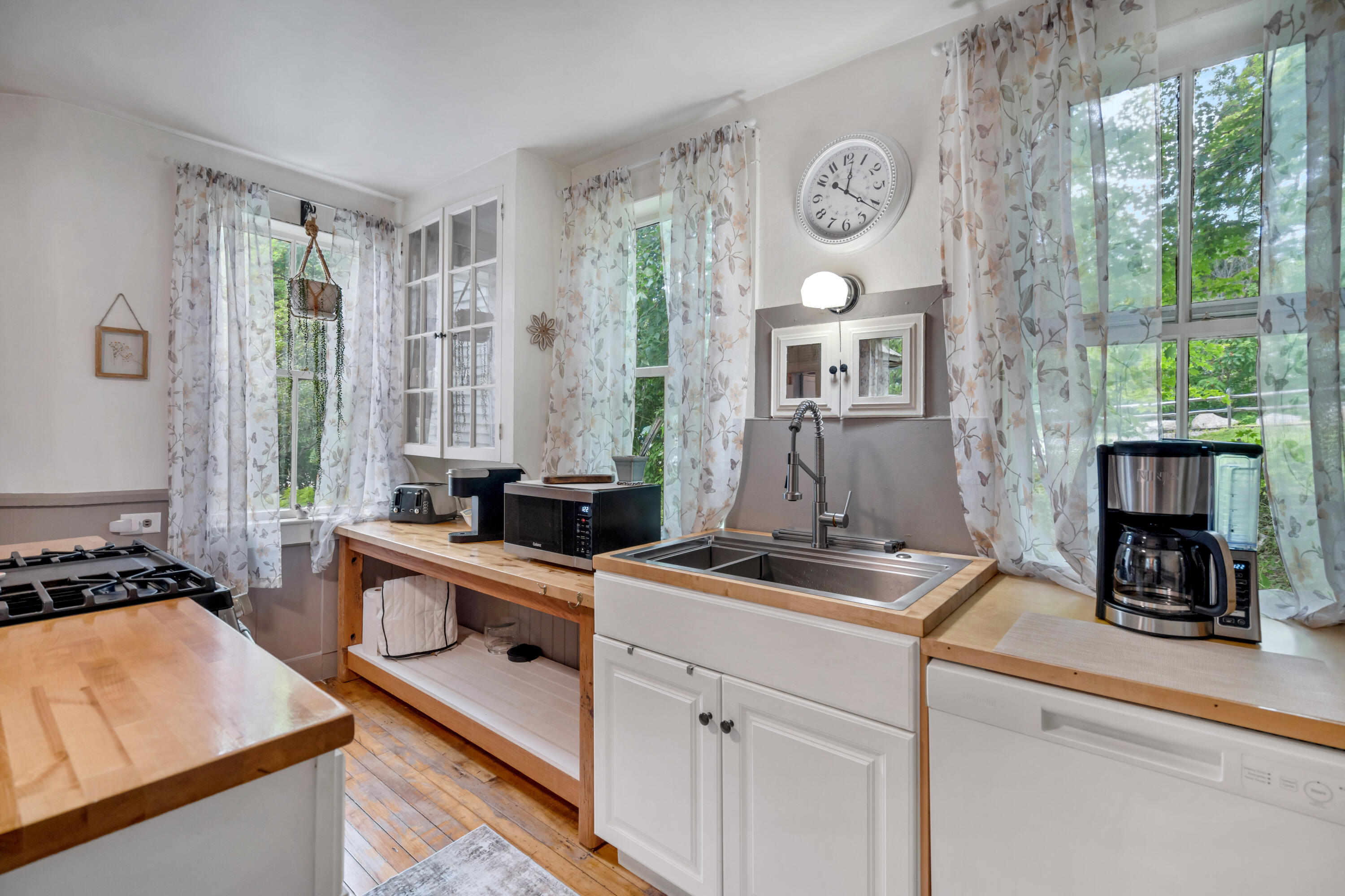11 Harrison Road Property Photo 12