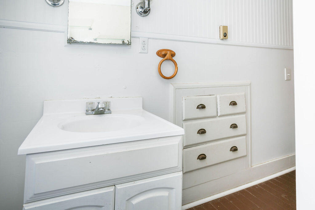 133 Croswell Road Property Photo 37