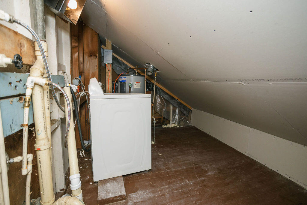 133 Croswell Road Property Photo 39