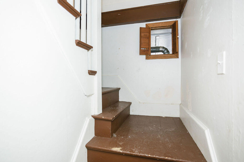 133 Croswell Road Property Photo 40