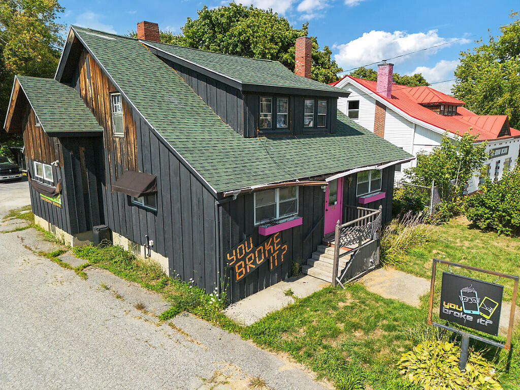144 College Avenue Property Photo 3