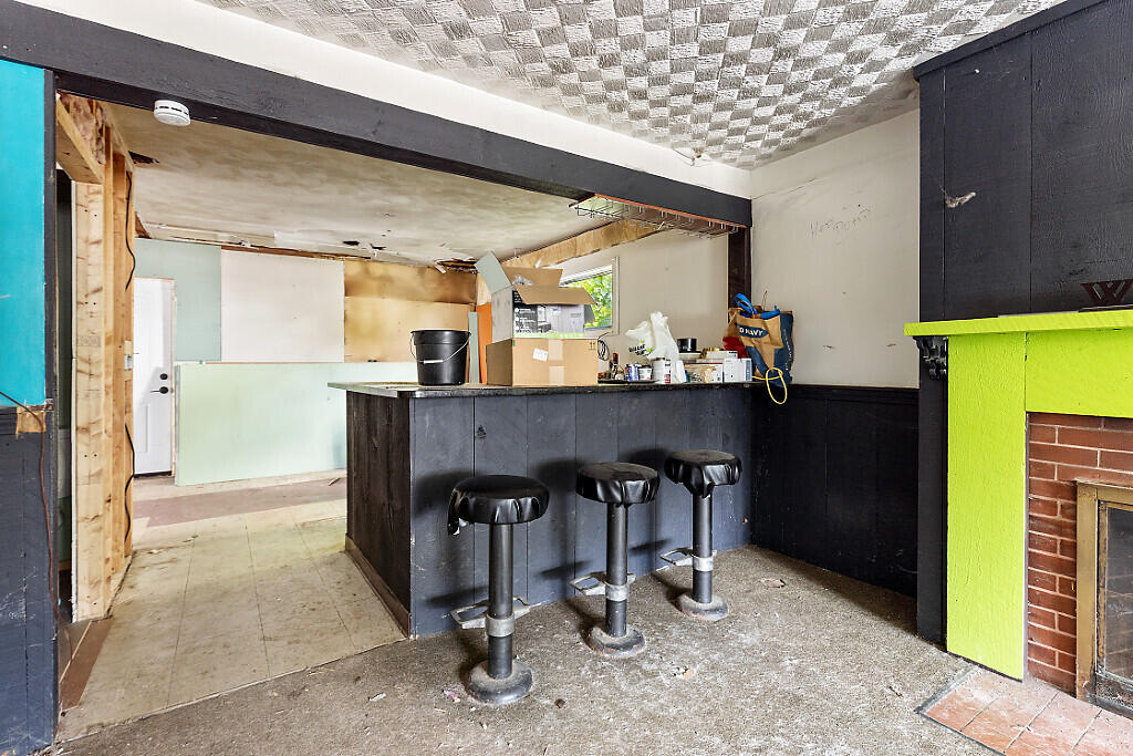 144 College Avenue Property Photo 31