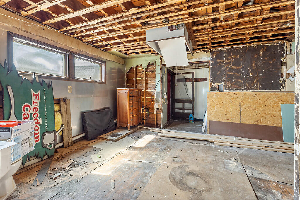 144 College Avenue Property Photo 39