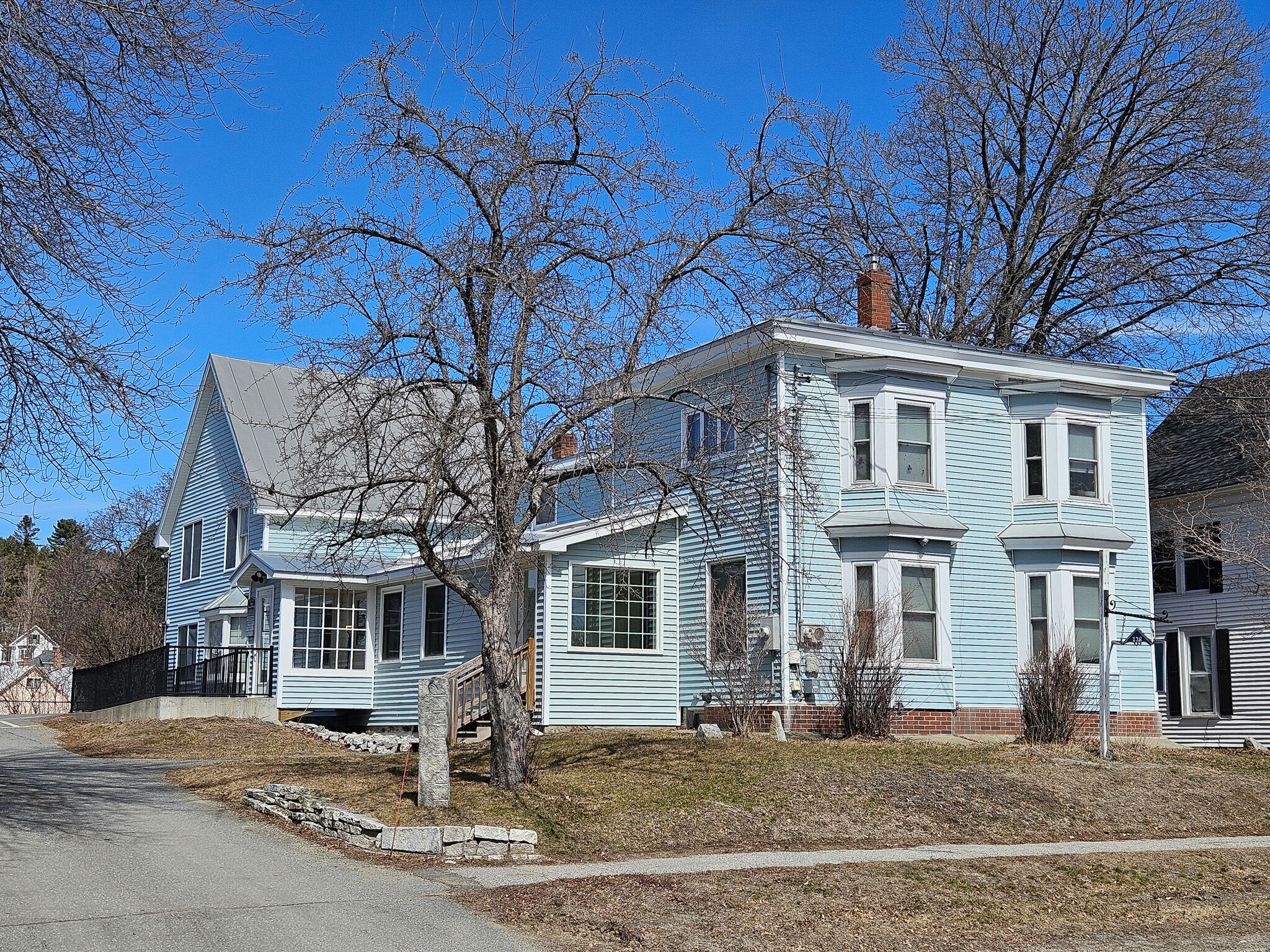 128 Middle Street Property Photo 2