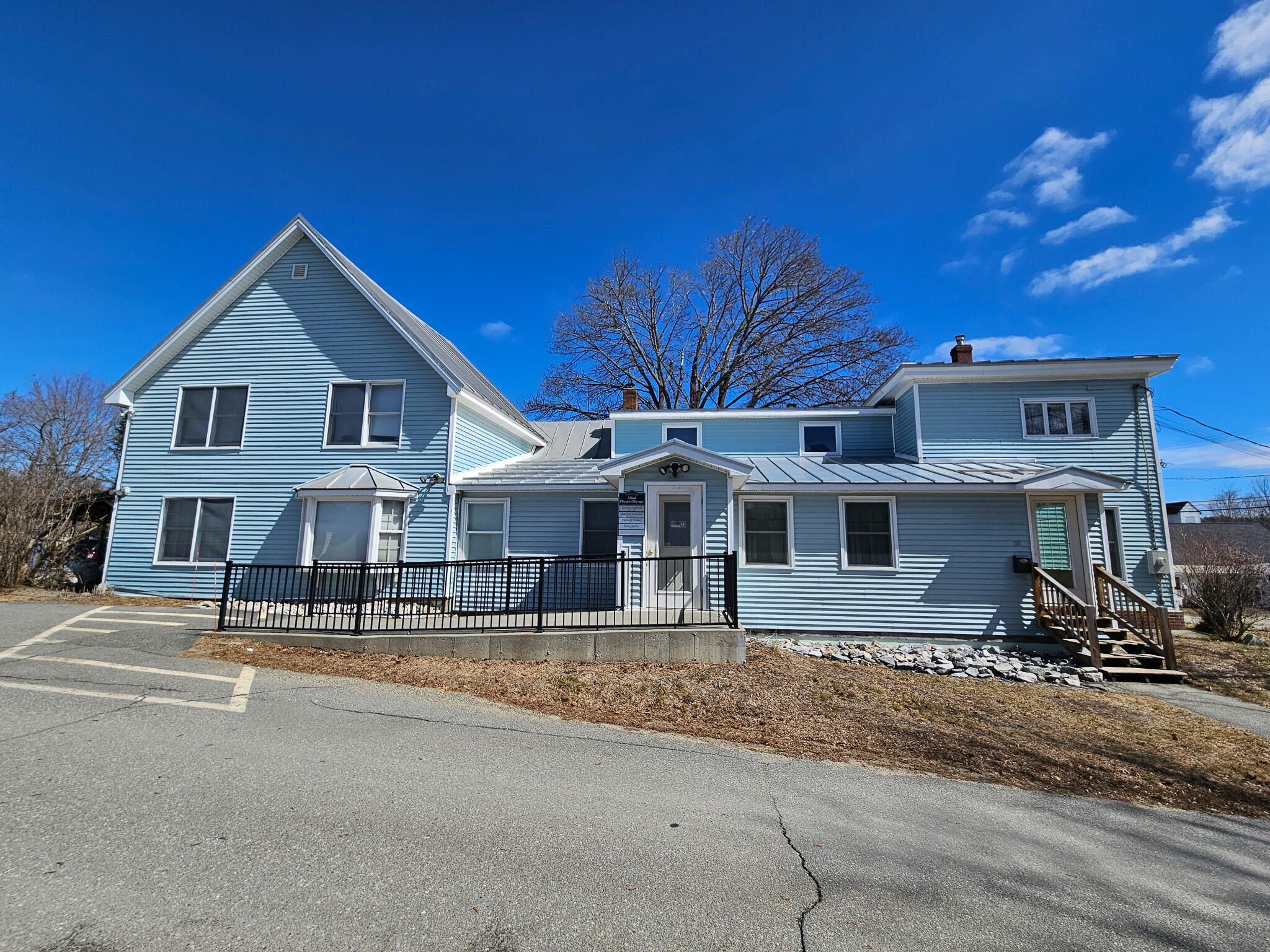 128 Middle Street Property Photo 4