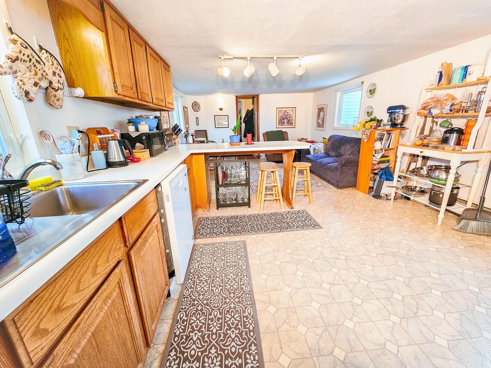 128 Middle Street Property Photo 89