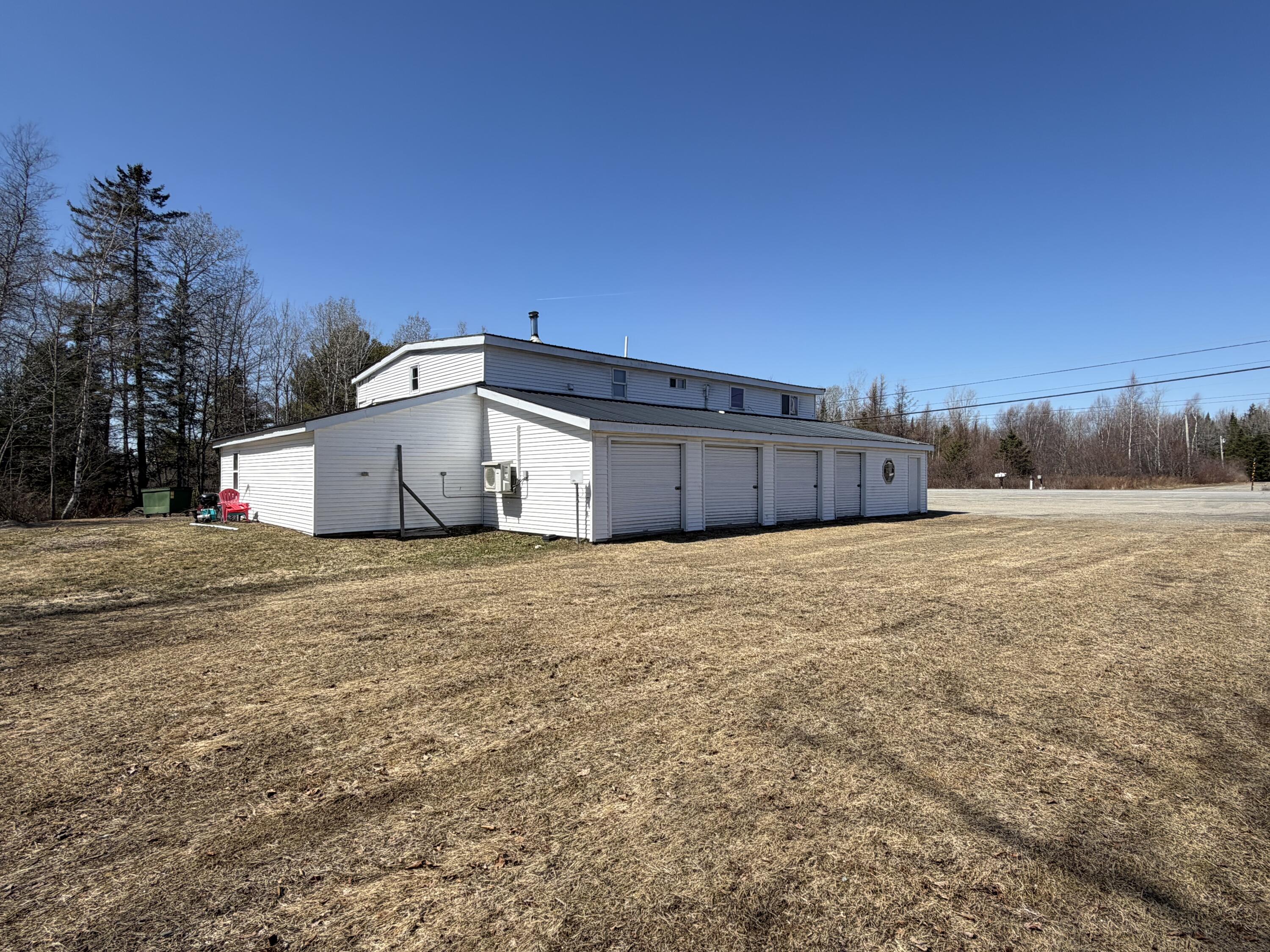 442 W Broadway Property Photo 8