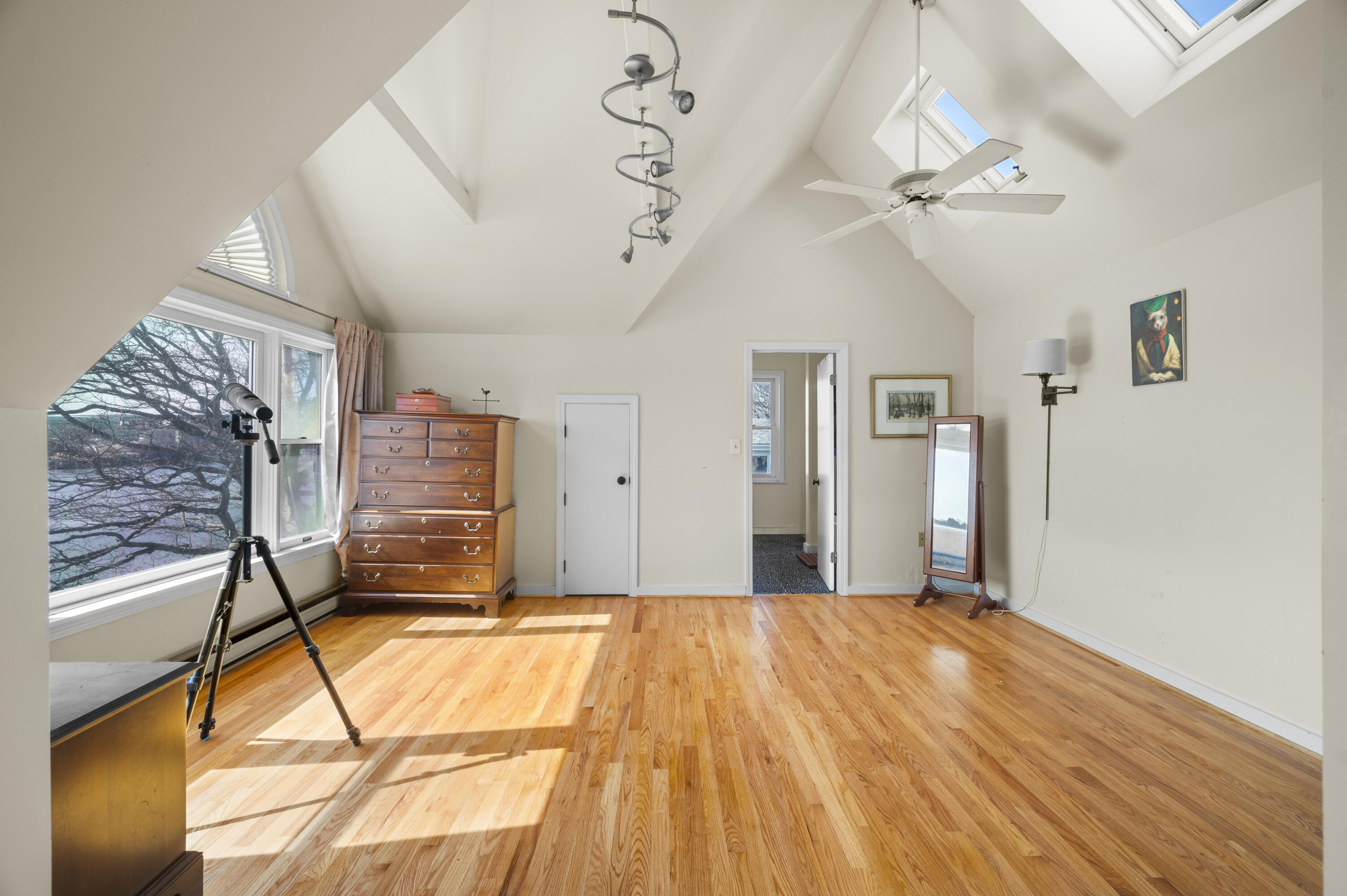 30 Bridge Street Property Photo 38