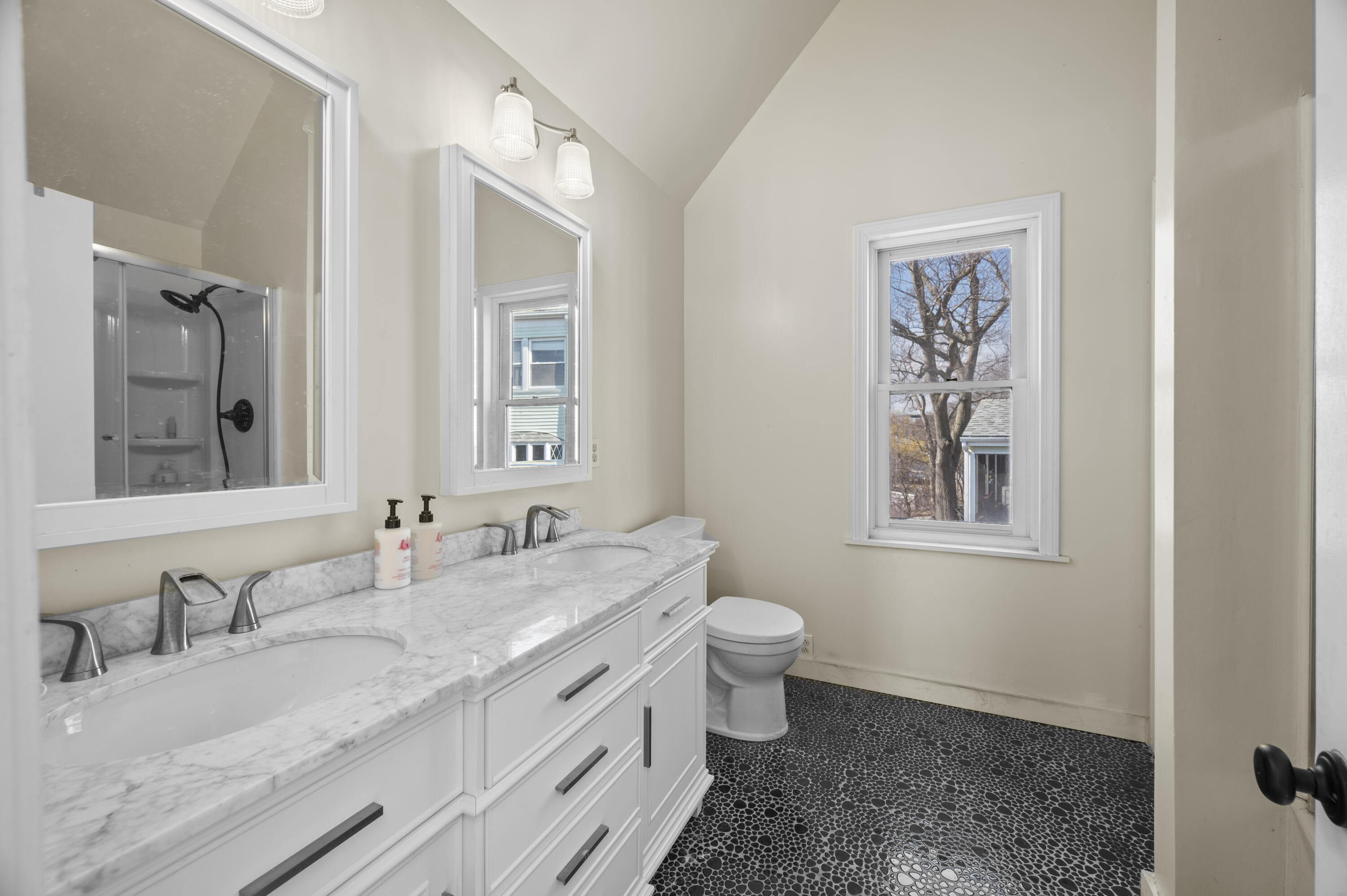 30 Bridge Street Property Photo 43