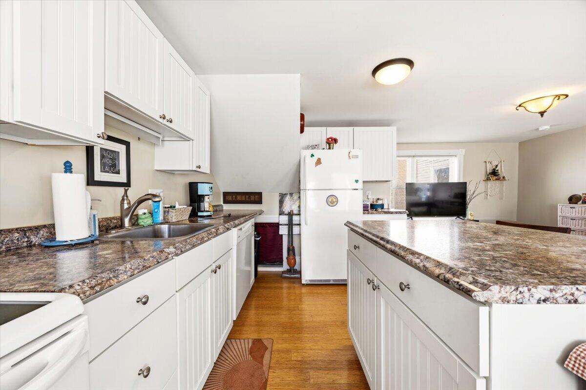 60 North Street Property Photo 32