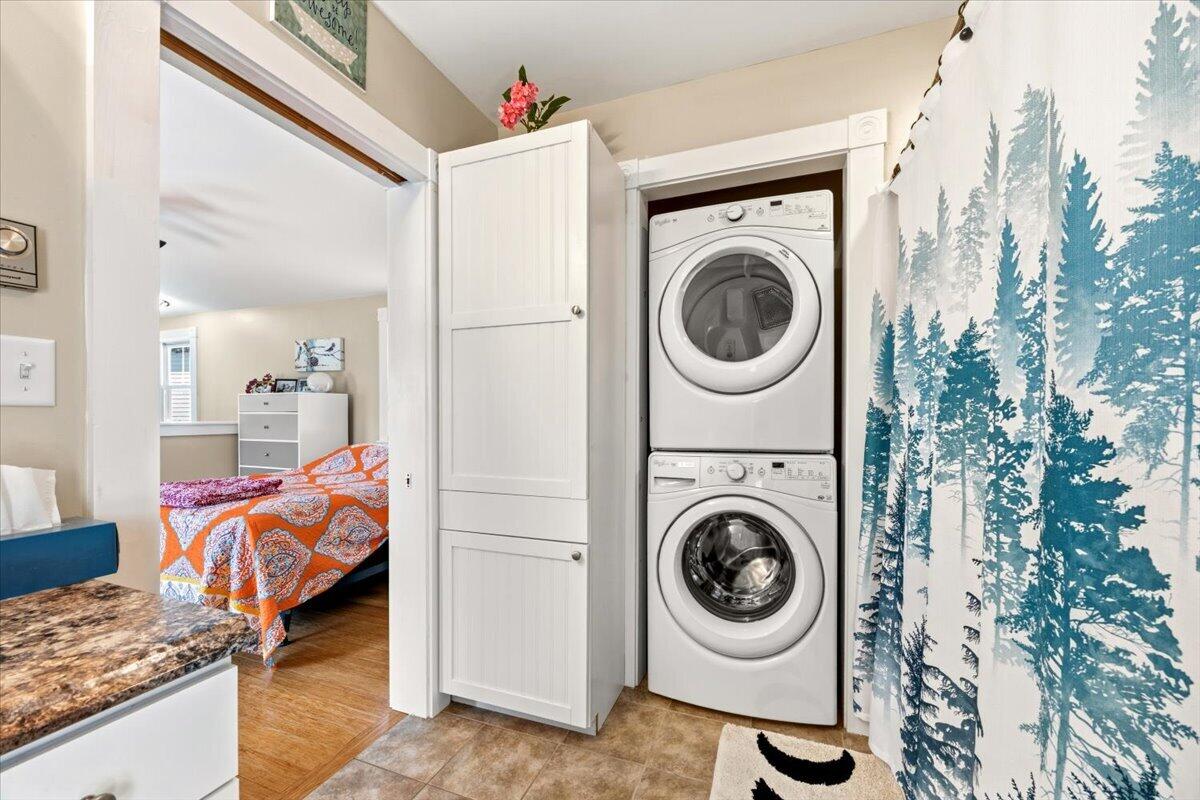 60 North Street Property Photo 37