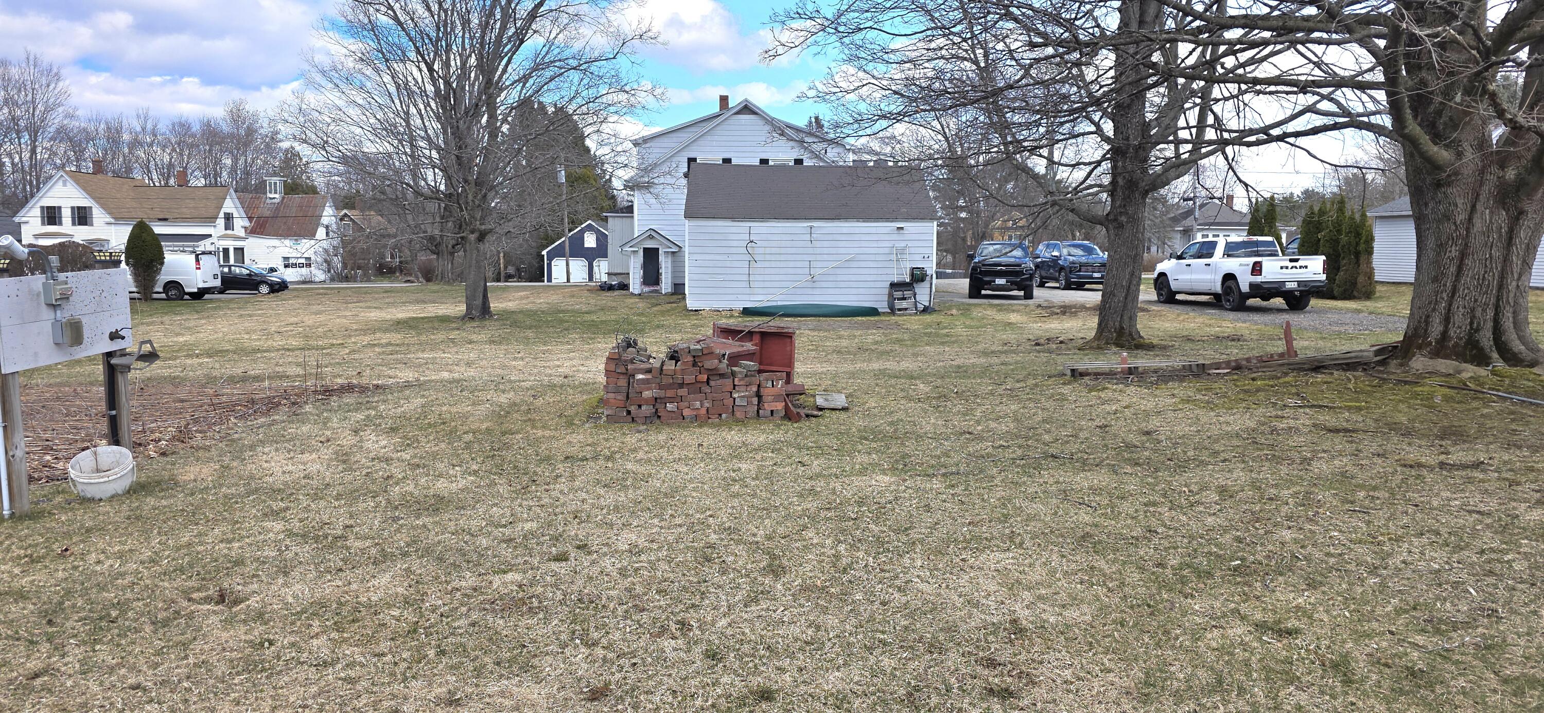 215 Cook Street Property Photo 6