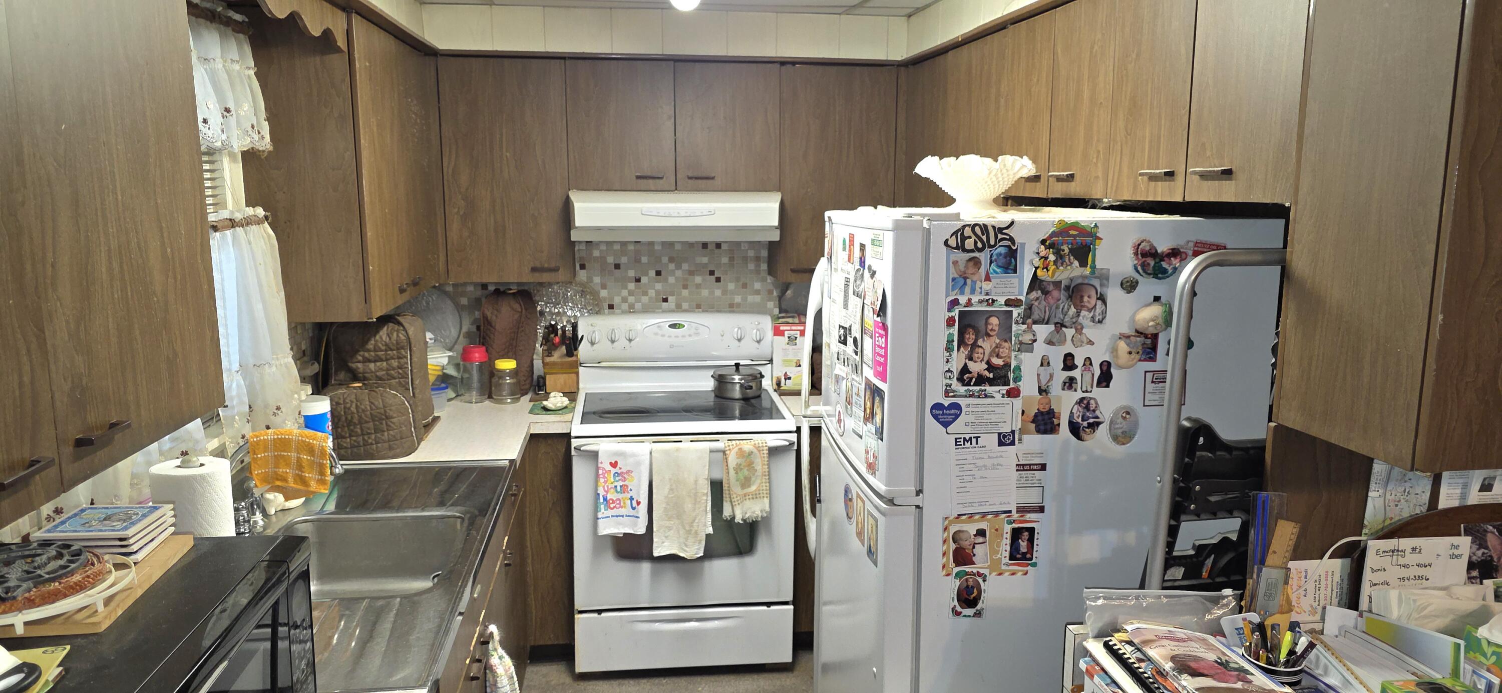 215 Cook Street Property Photo 12