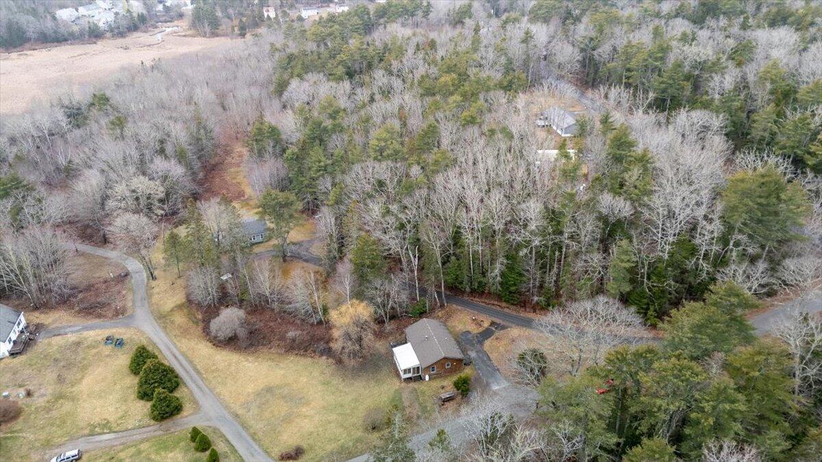 11 Warren Lane Property Photo 8