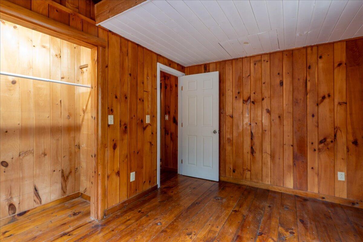 11 Warren Lane Property Photo 23
