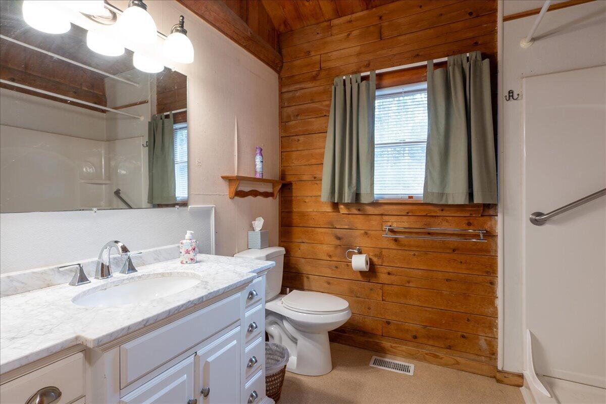 11 Warren Lane Property Photo 24