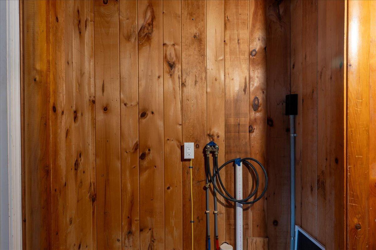 11 Warren Lane Property Photo 27