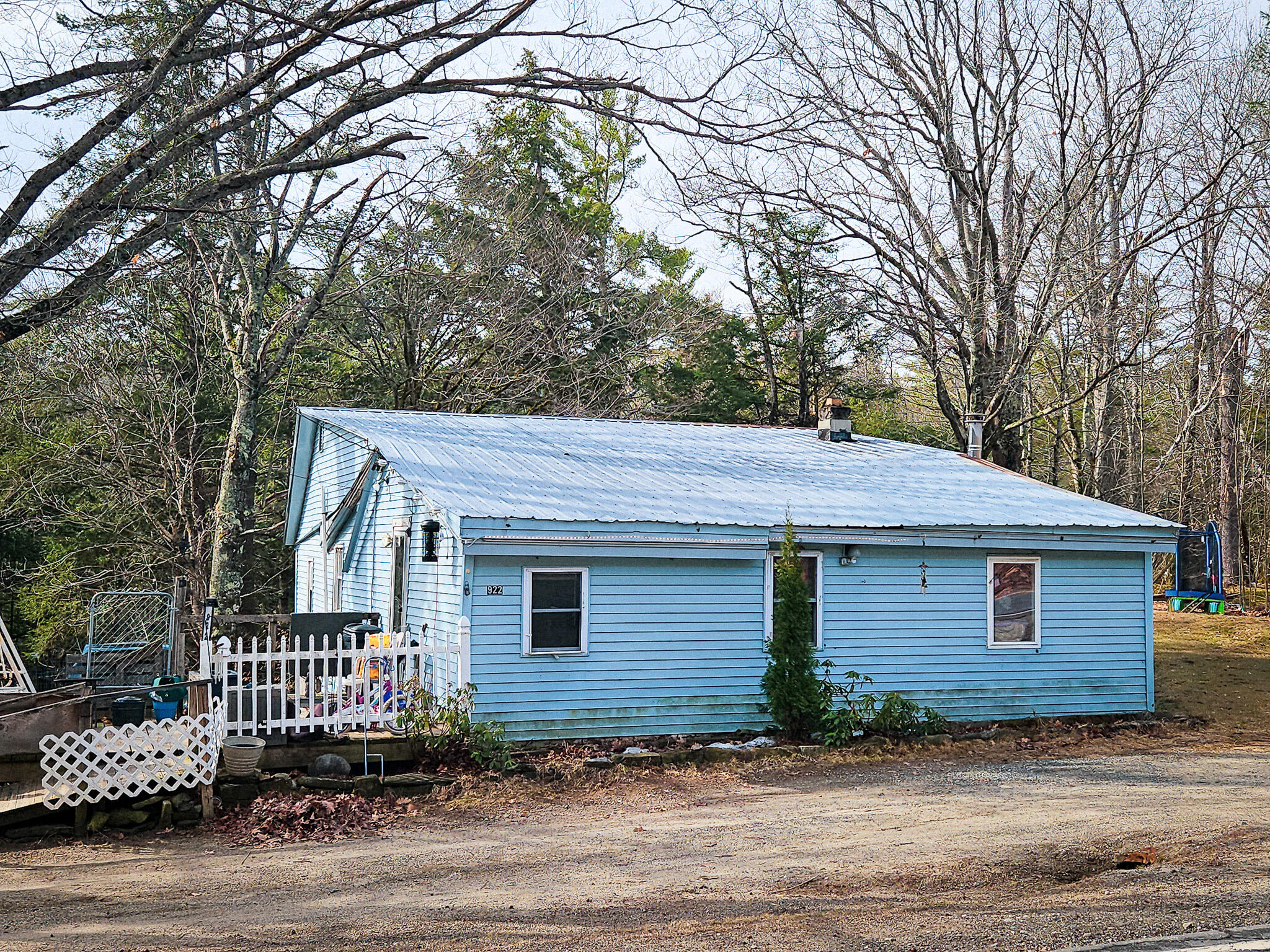 922 Weld Road Property Photo 6