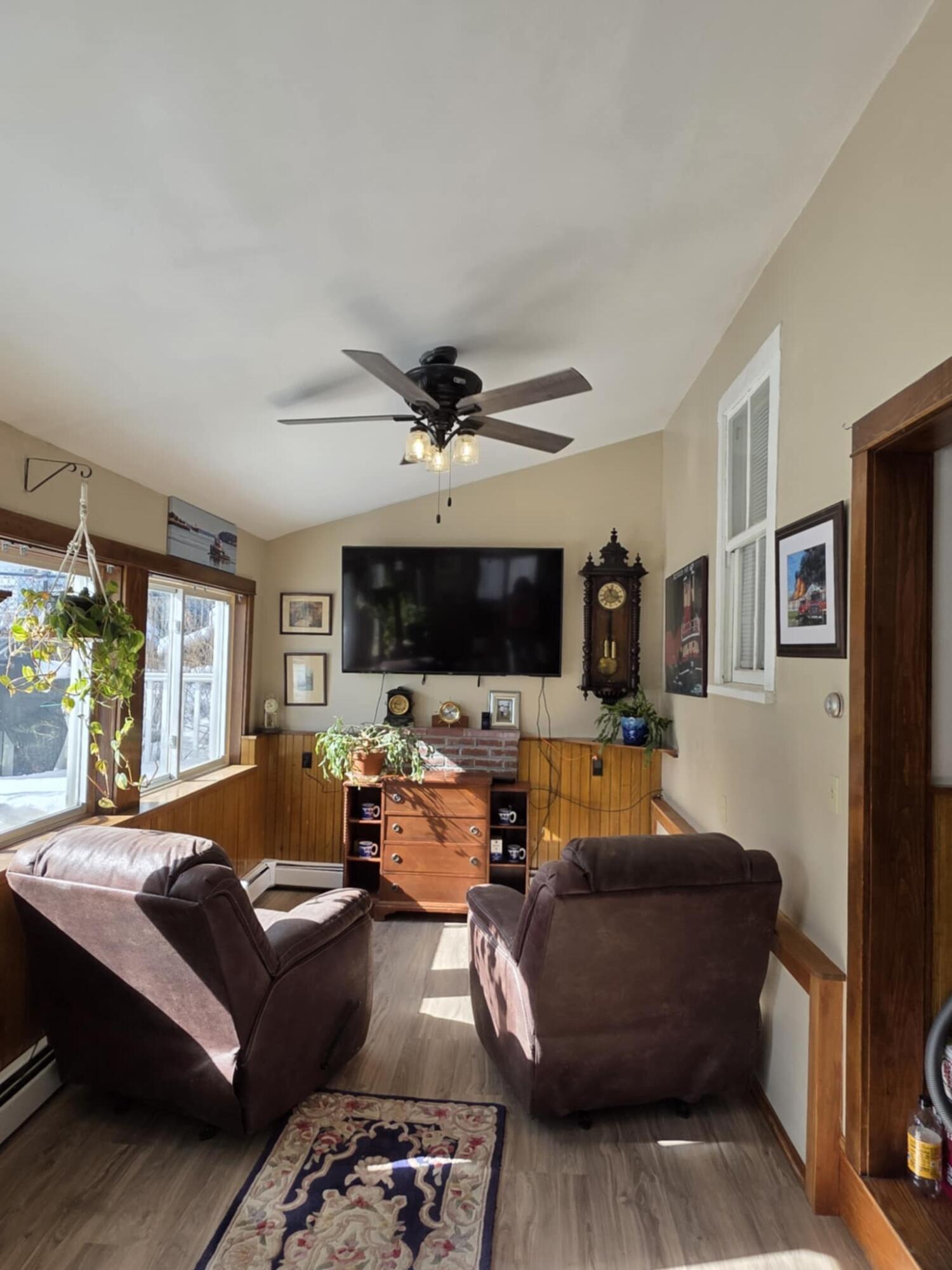 26 Washington Street Property Photo 6