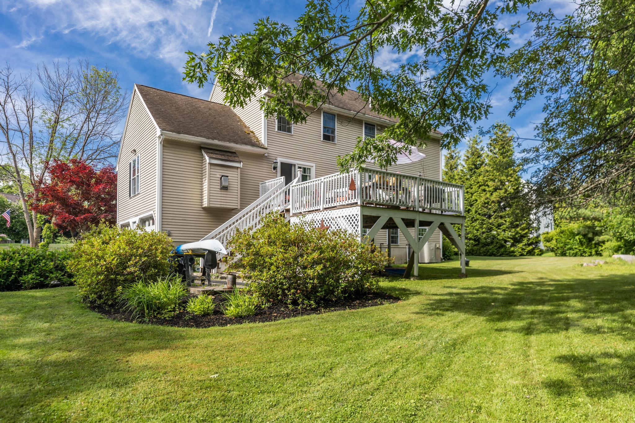 7 Cove Landing Property Photo 6