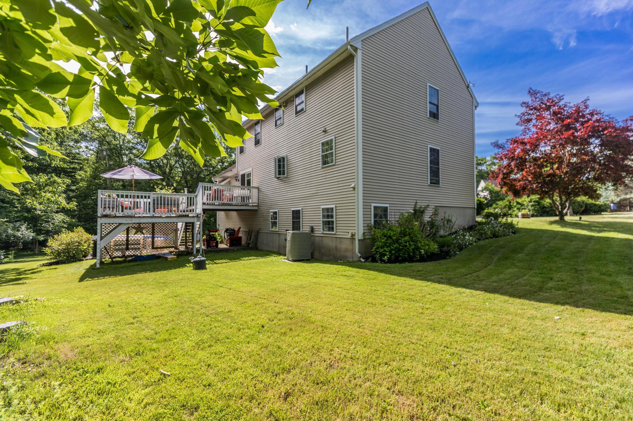 7 Cove Landing Property Photo 8