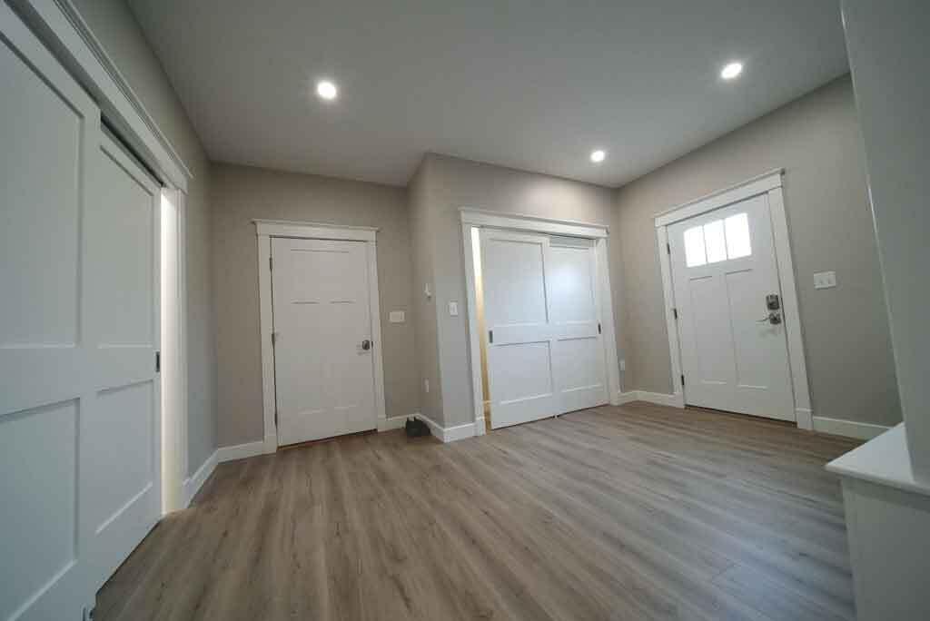 9 Lilac Lane Property Photo 23