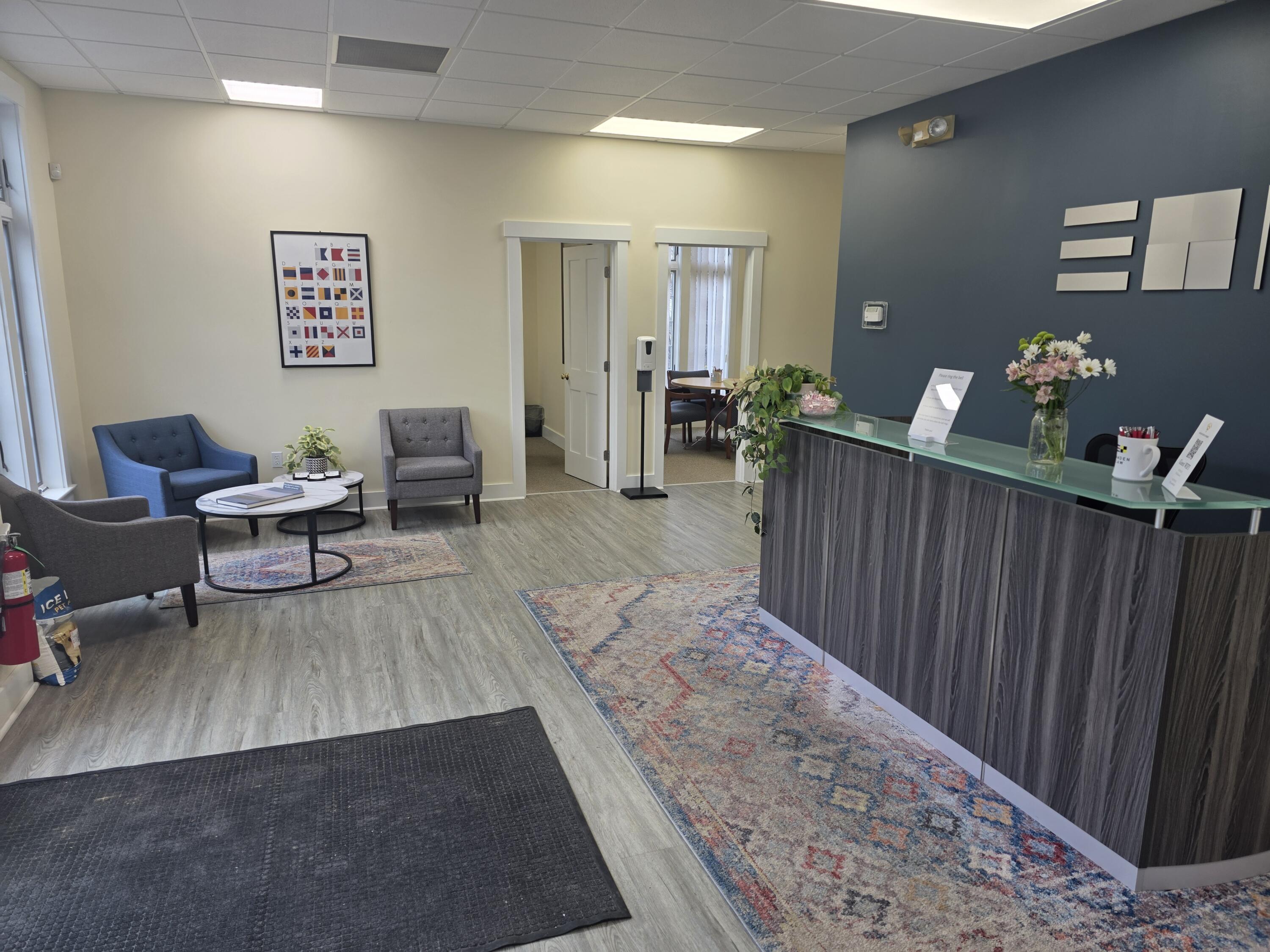 477 Commercial Street Property Photo 4