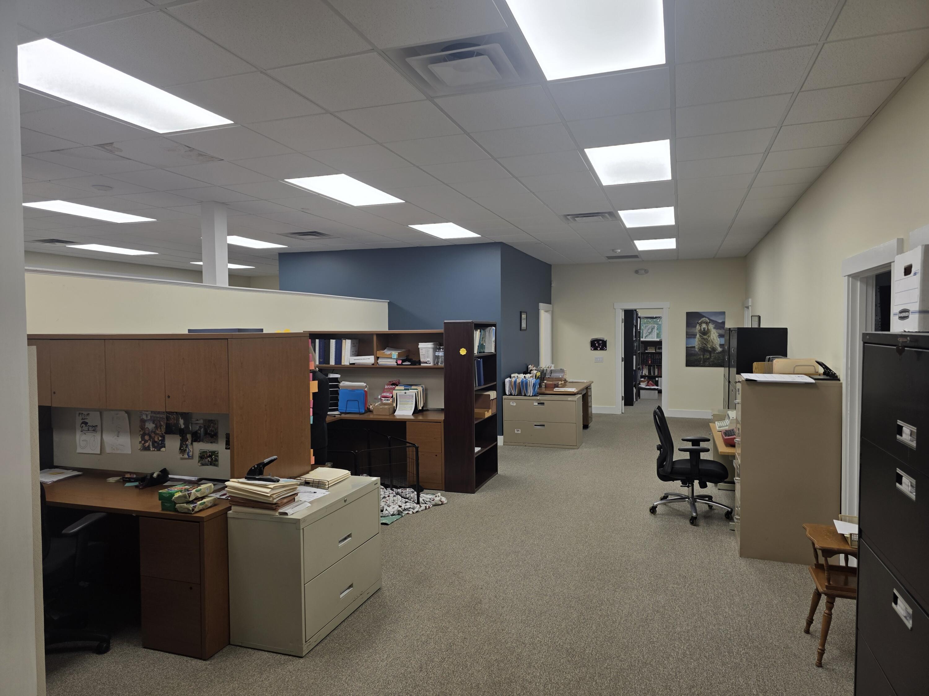 477 Commercial Street Property Photo 29
