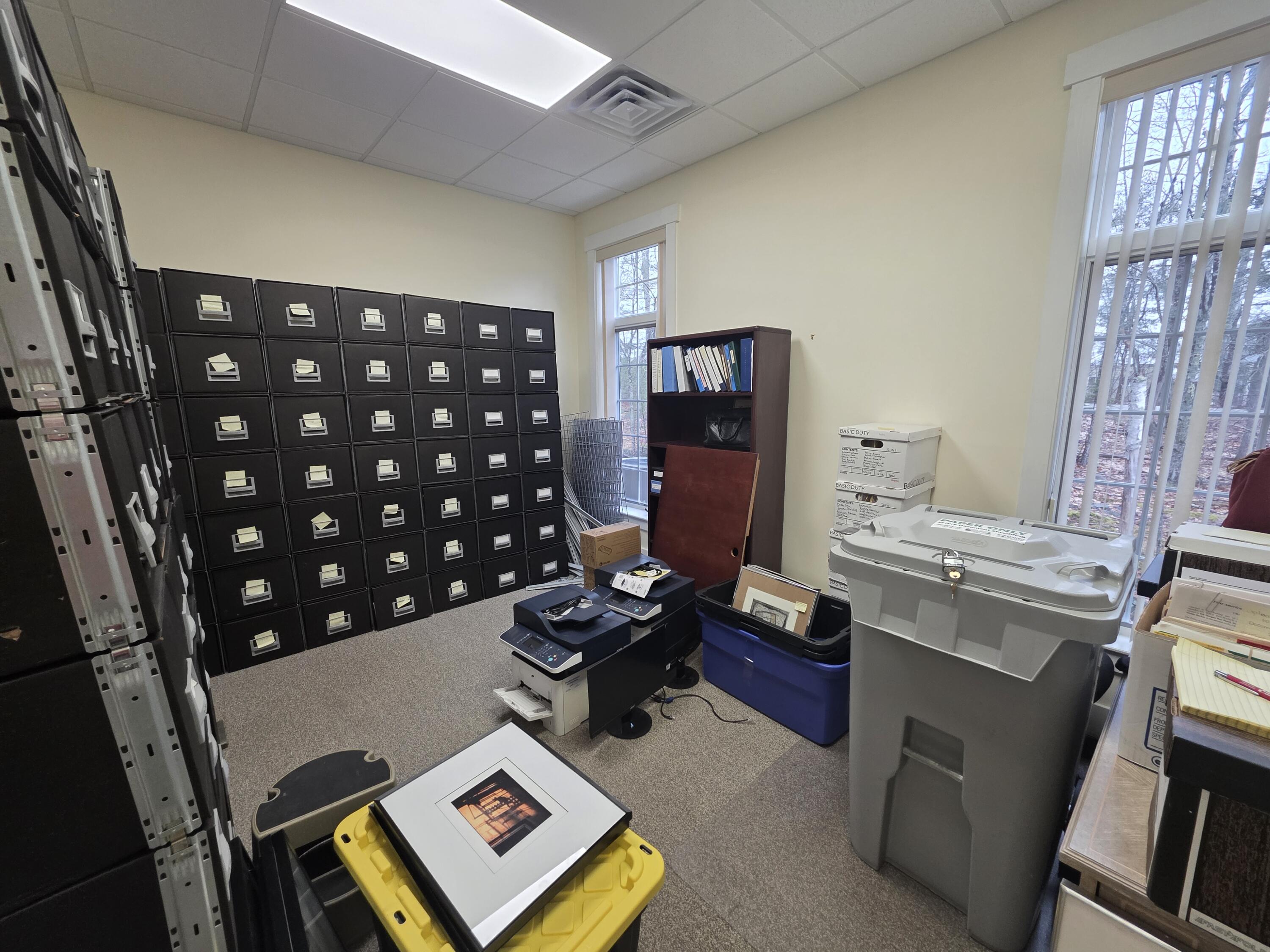 477 Commercial Street Property Photo 31