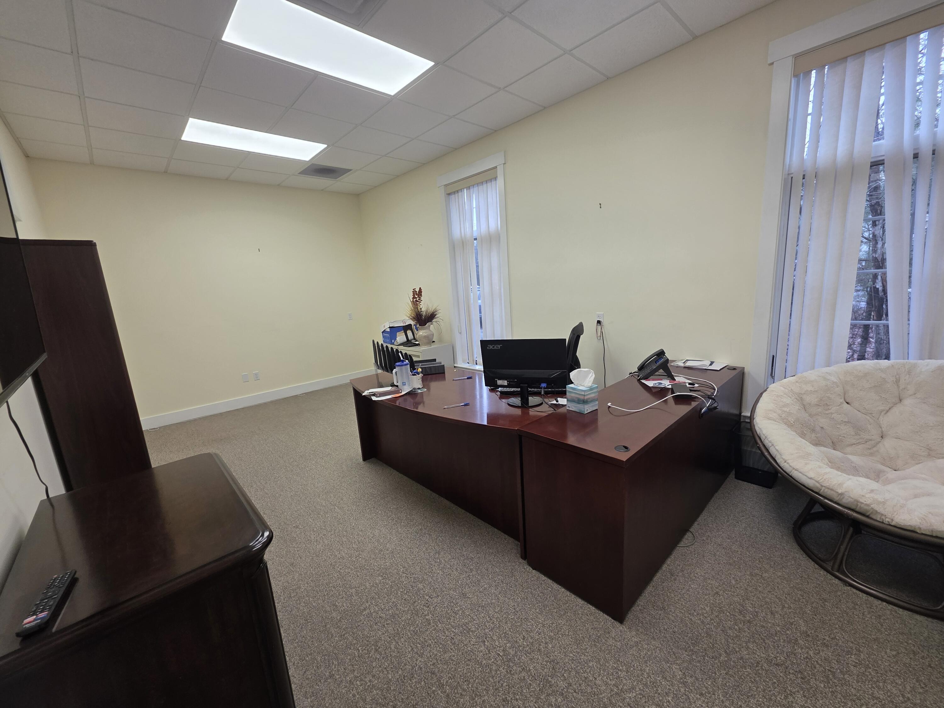 477 Commercial Street Property Photo 35