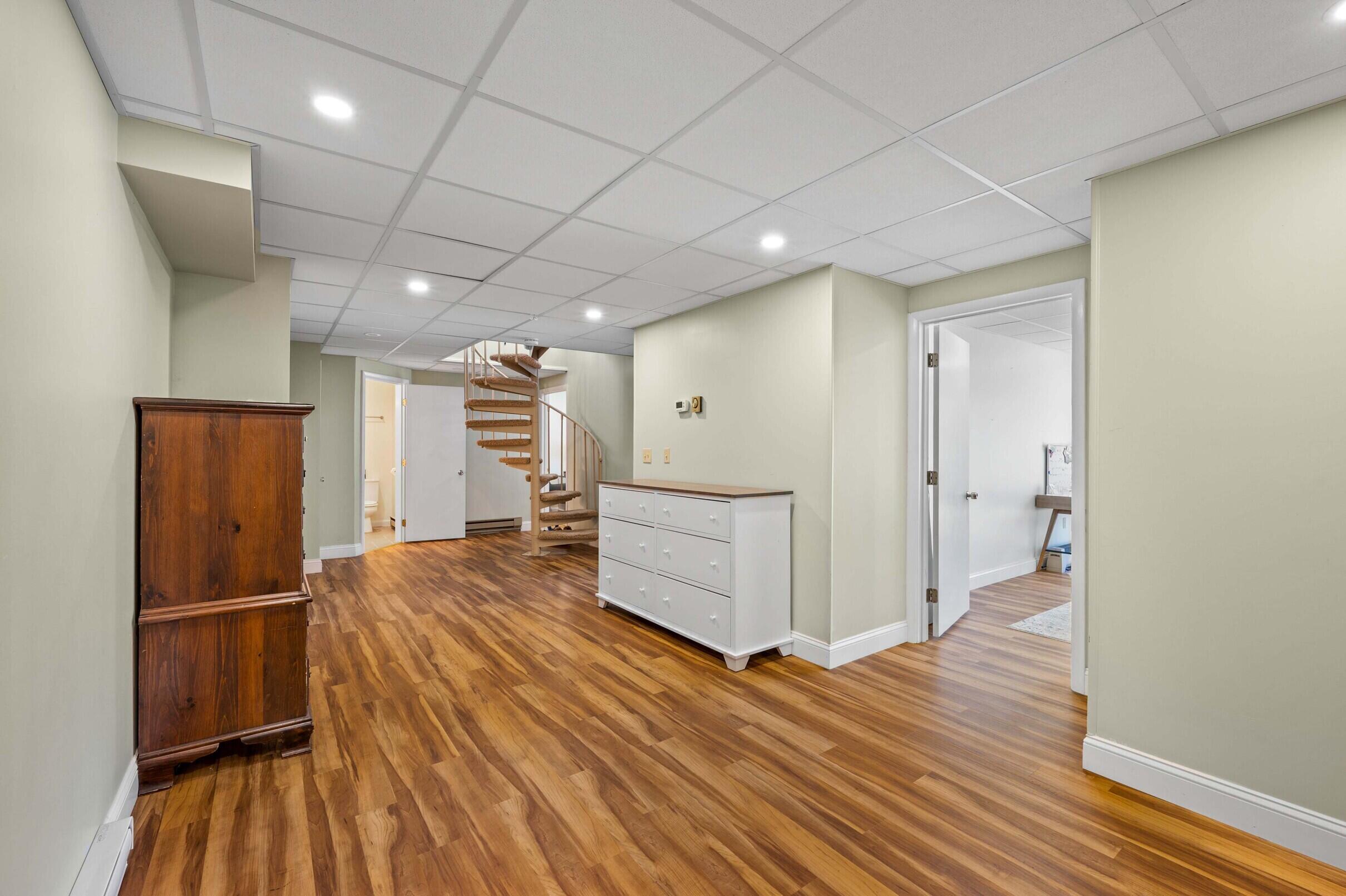 18 Walker Lane Property Photo 32