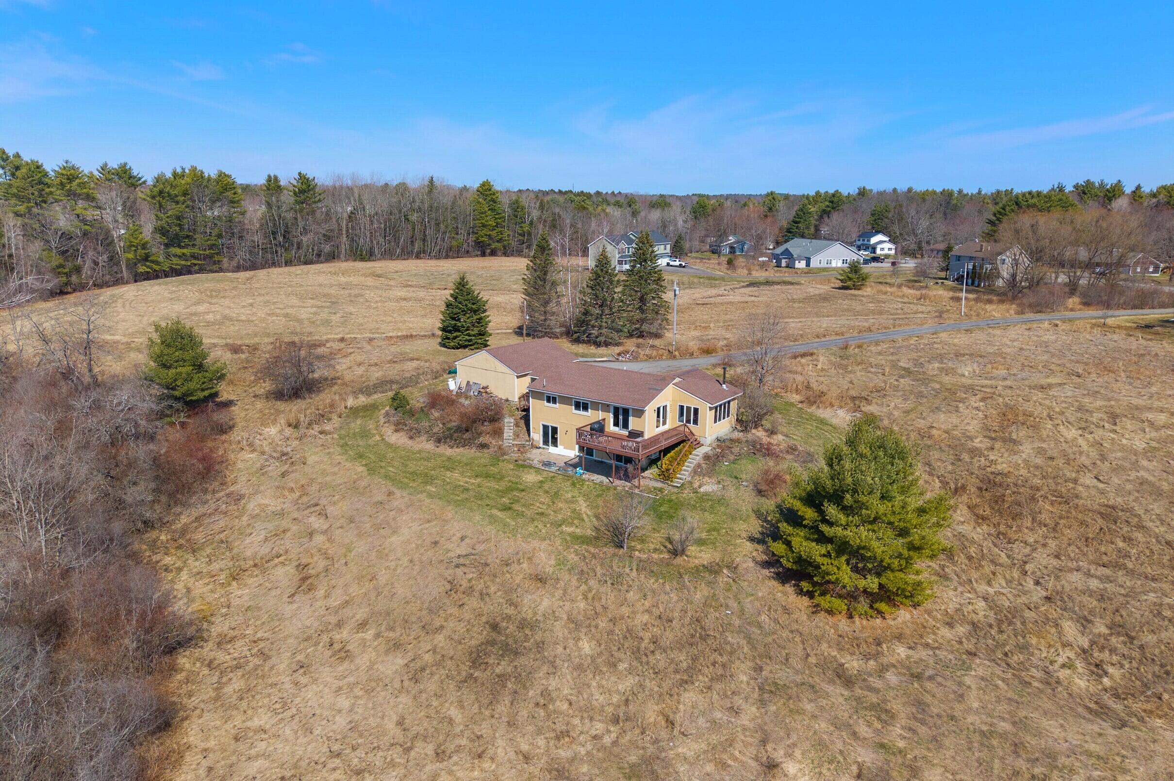 18 Walker Lane Property Photo 43